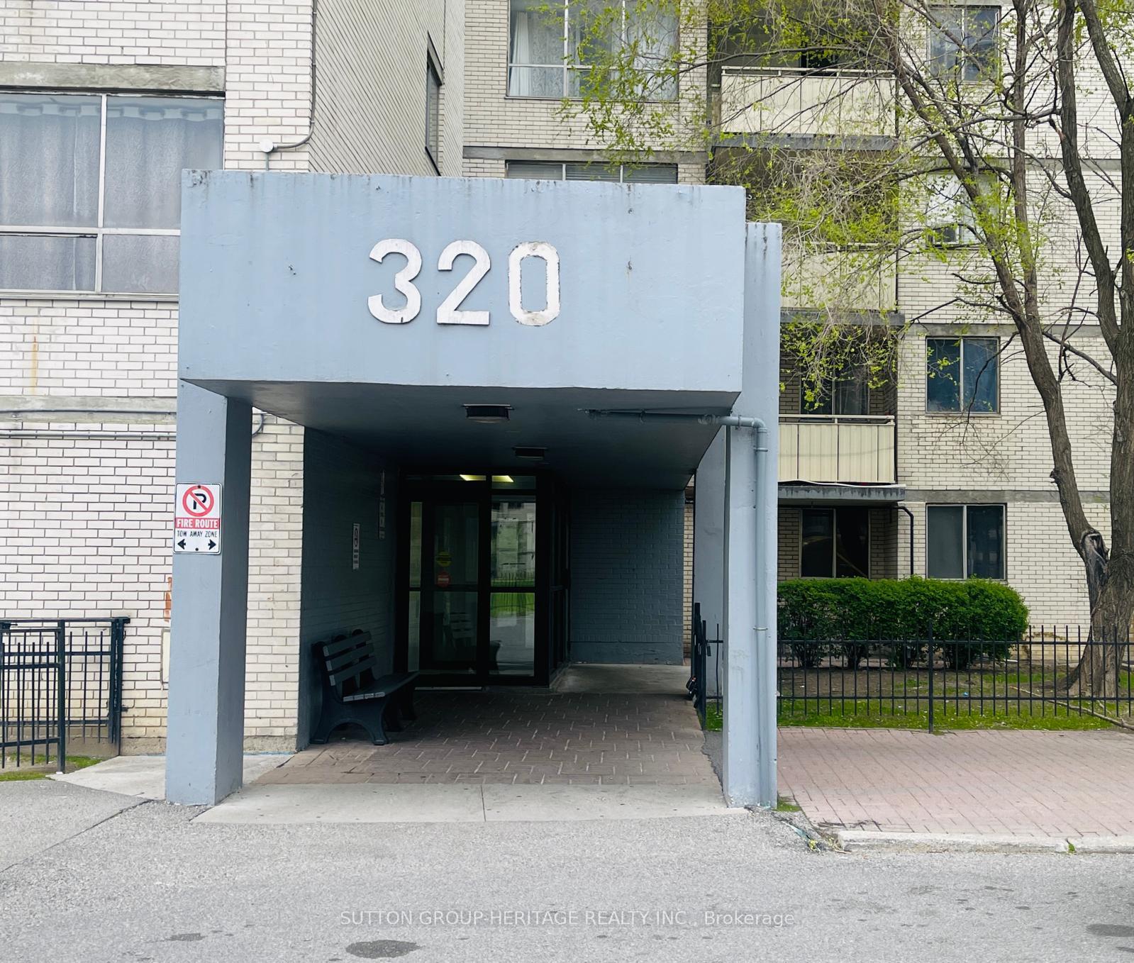 320 Dixon Parkway 1613, Toronto W09 — photo 4 of 5