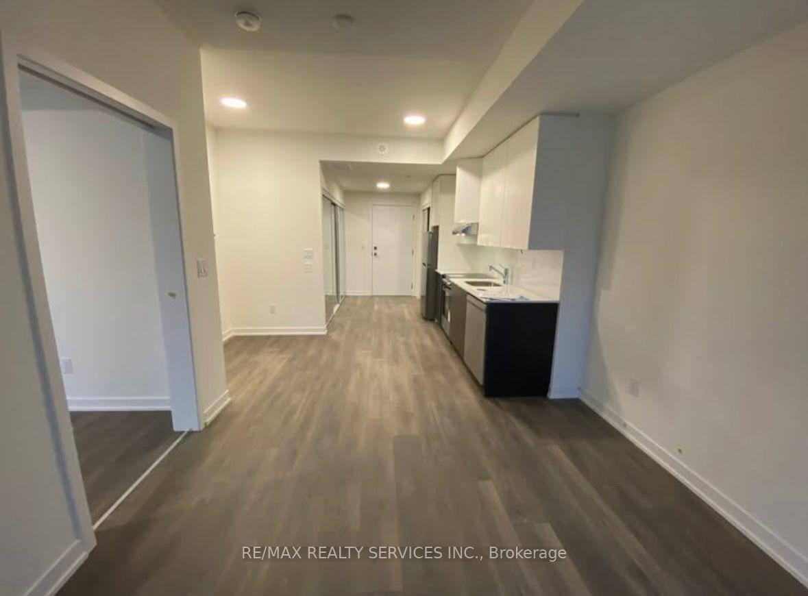 120 Canon Jackson Drive E 211, Toronto W04 — photo 5 of 5