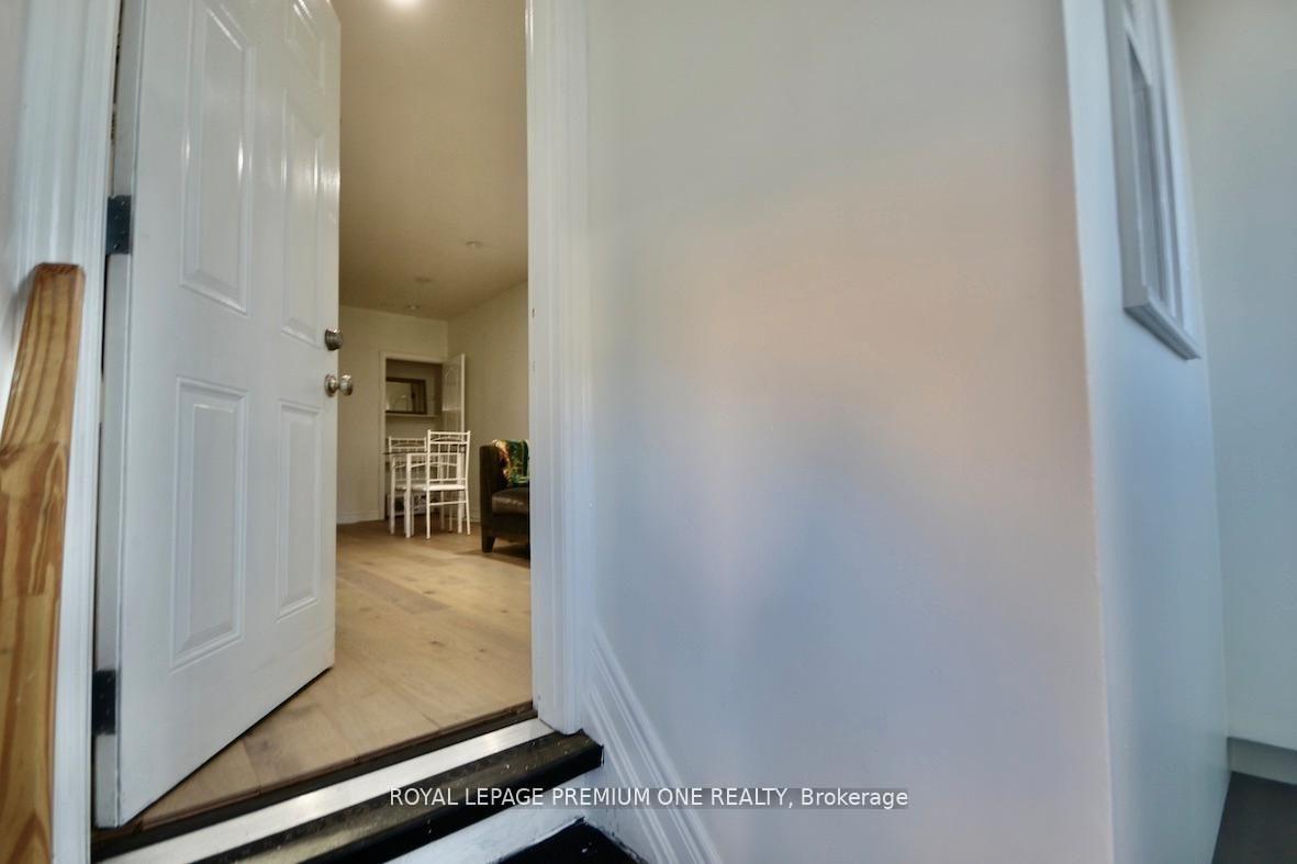 312 Rustic Road B, Toronto W04 — photo 5 of 5