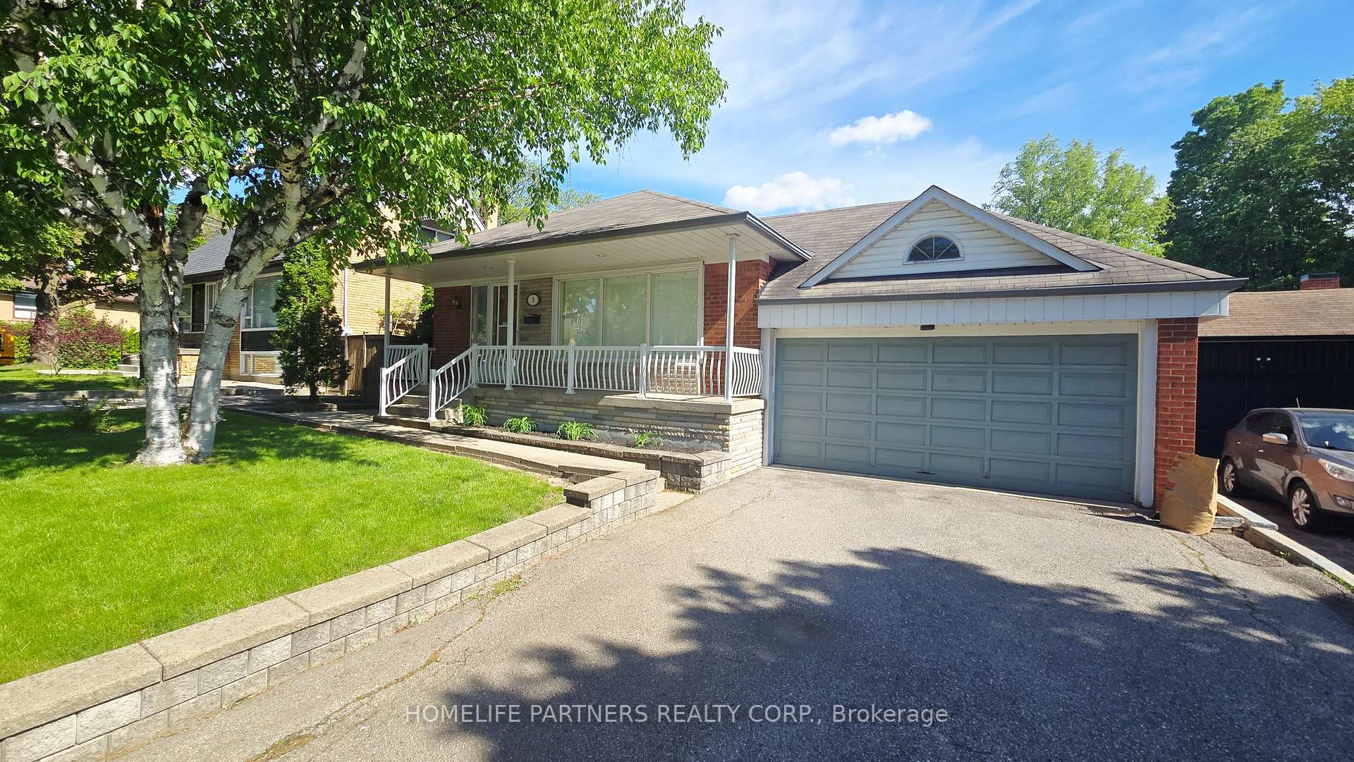 3 Ridge Point Crescent, Toronto W04, ON M6M 2Z7 — Toronto W04, Ontario