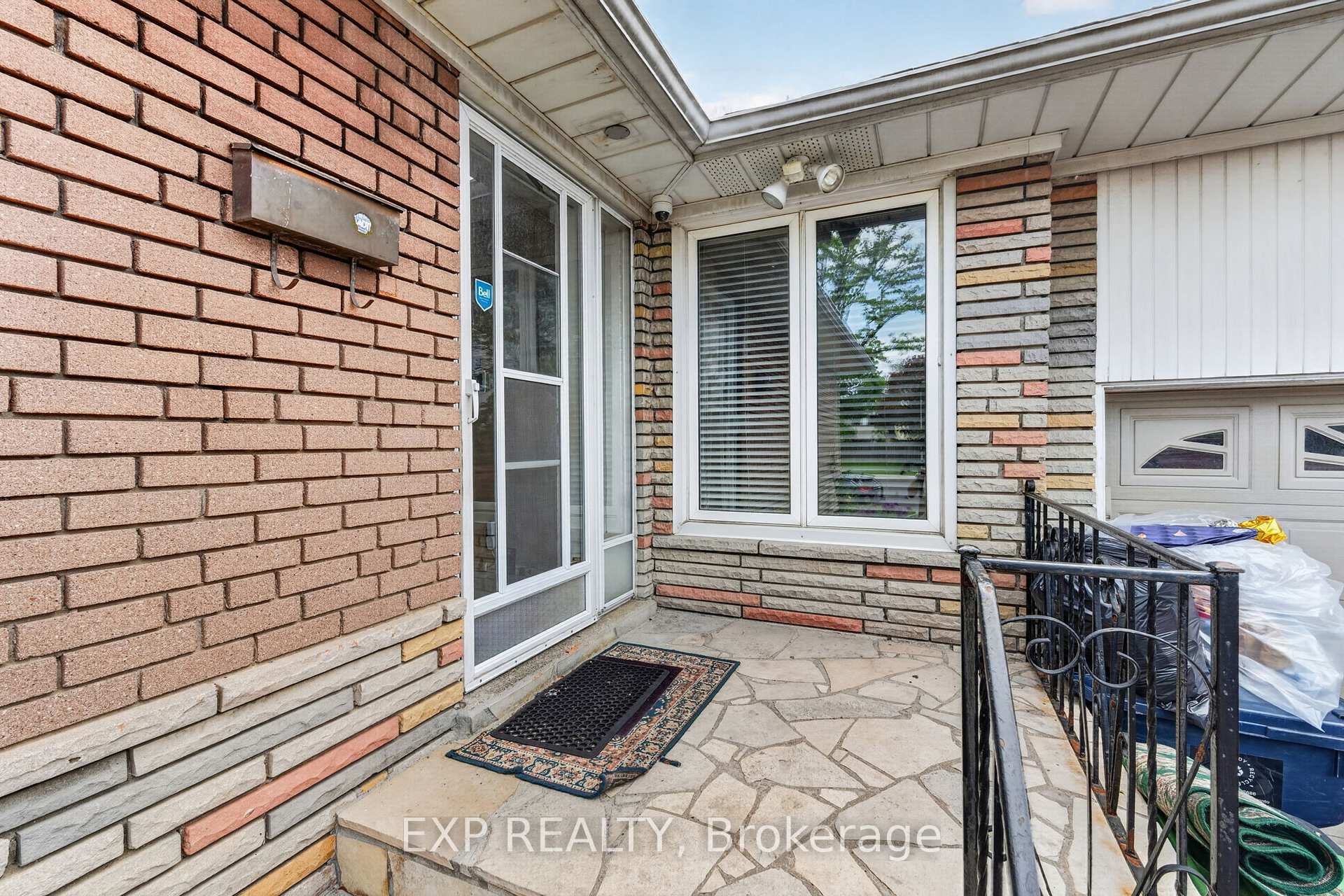64 Bridesburg Drive, Toronto W09 — photo 2 of 5