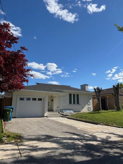 3 Kennebec Crescent Main, Toronto W10, ON M9W 2R6 — Toronto W10, Ontario