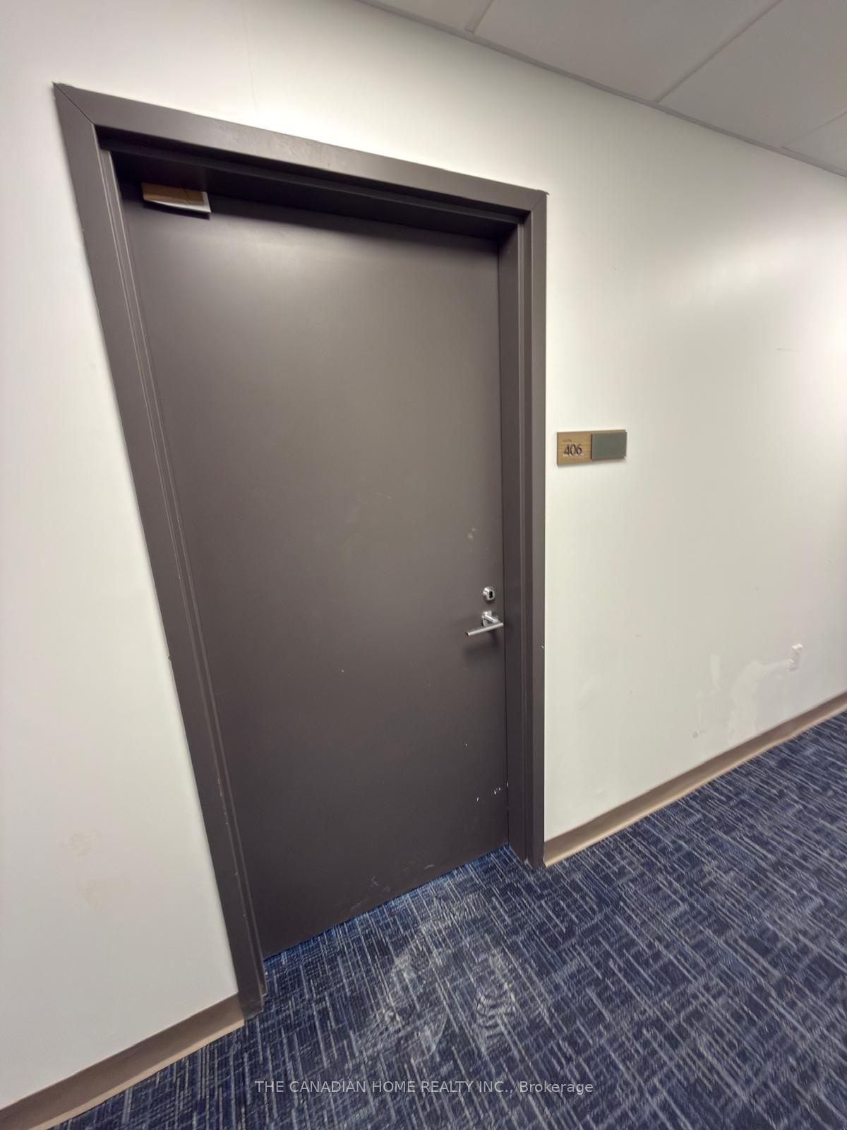 600 996 Martin Grove Road 406, Toronto W09 — photo 4 of 5