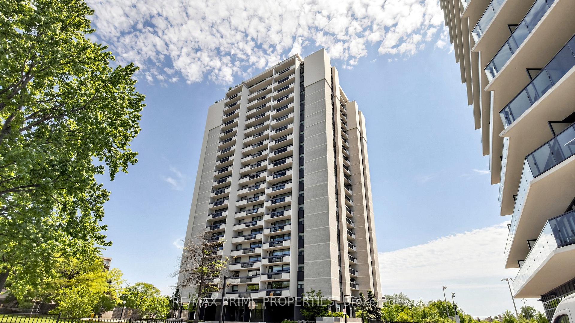 1455 Lawrence Avenue W 1404, Toronto W04, ON M6L 1B1 — Toronto W04, Ontario