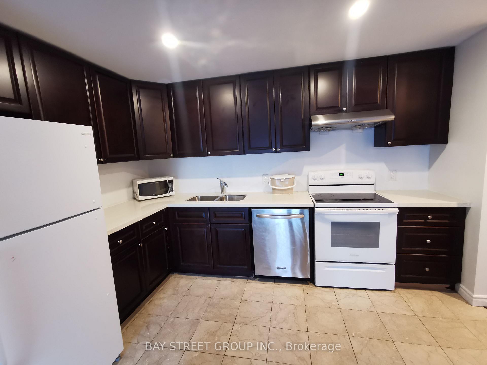 1546 Jane Street 2nd Flr, Toronto W04, ON M9N 2R5 — Toronto W04, Ontario