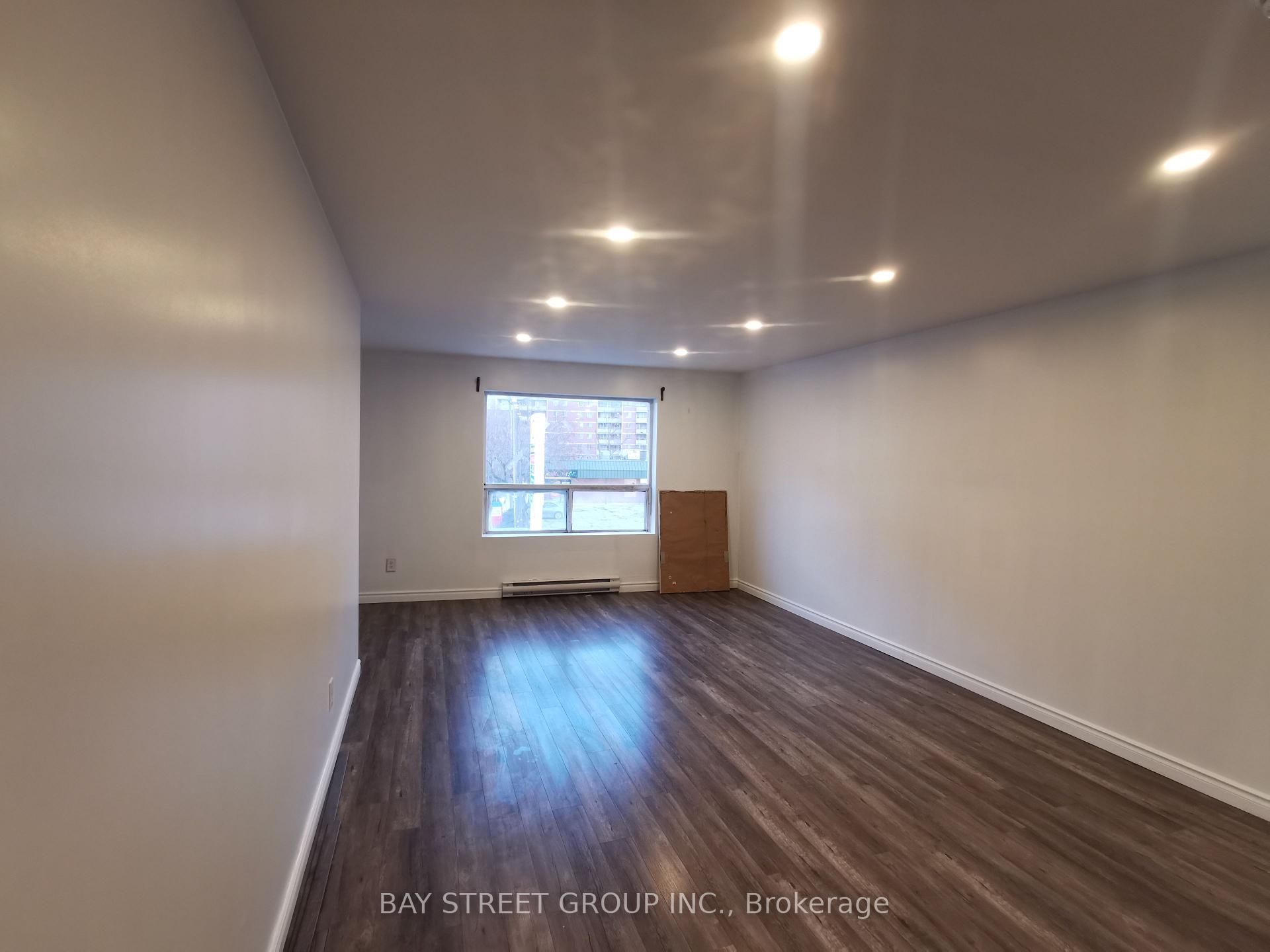 1546 Jane Street 2nd Flr, Toronto W04 — photo 3 of 5