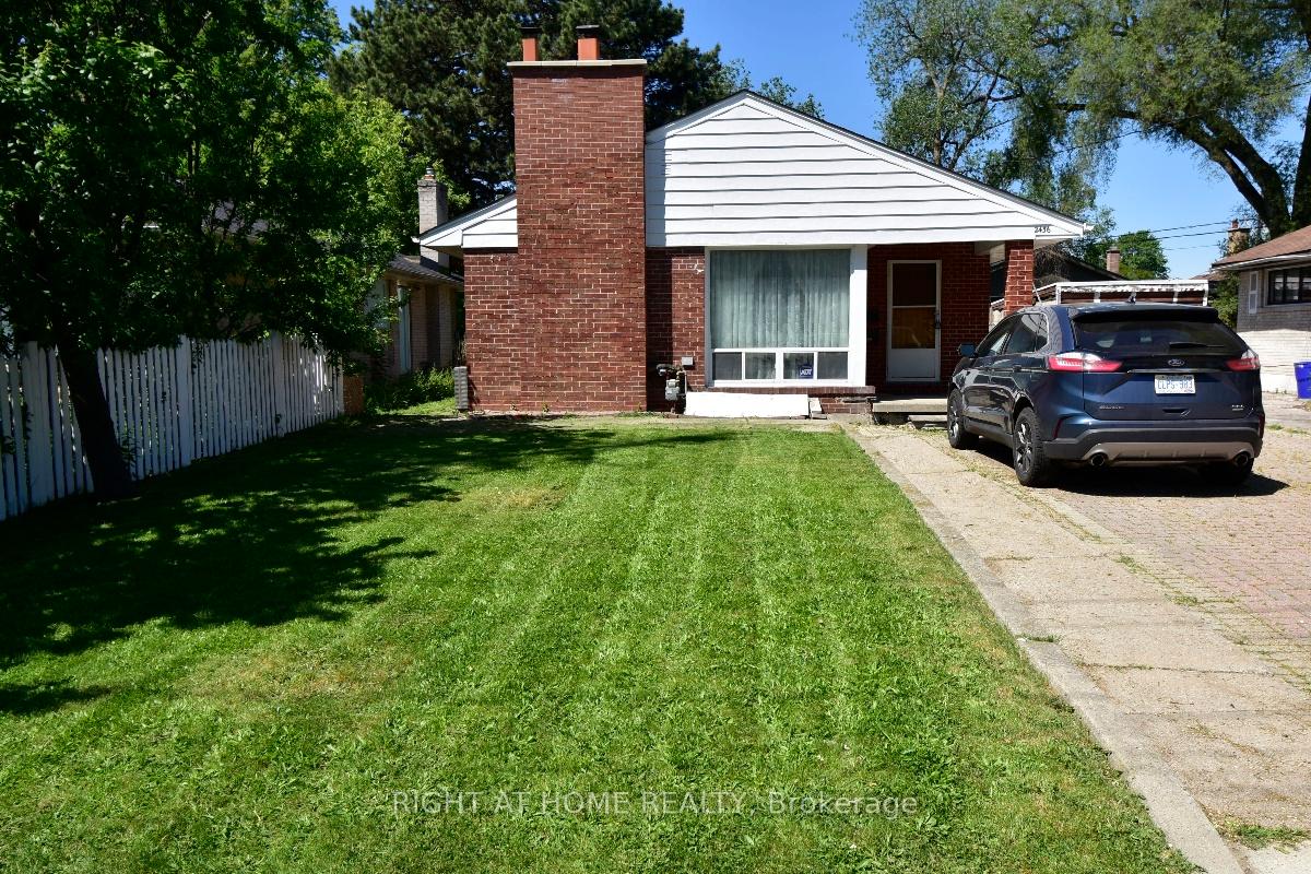 2436 Islington Avenue, Toronto W10, ON M9W 3X7 — Toronto W10, Ontario