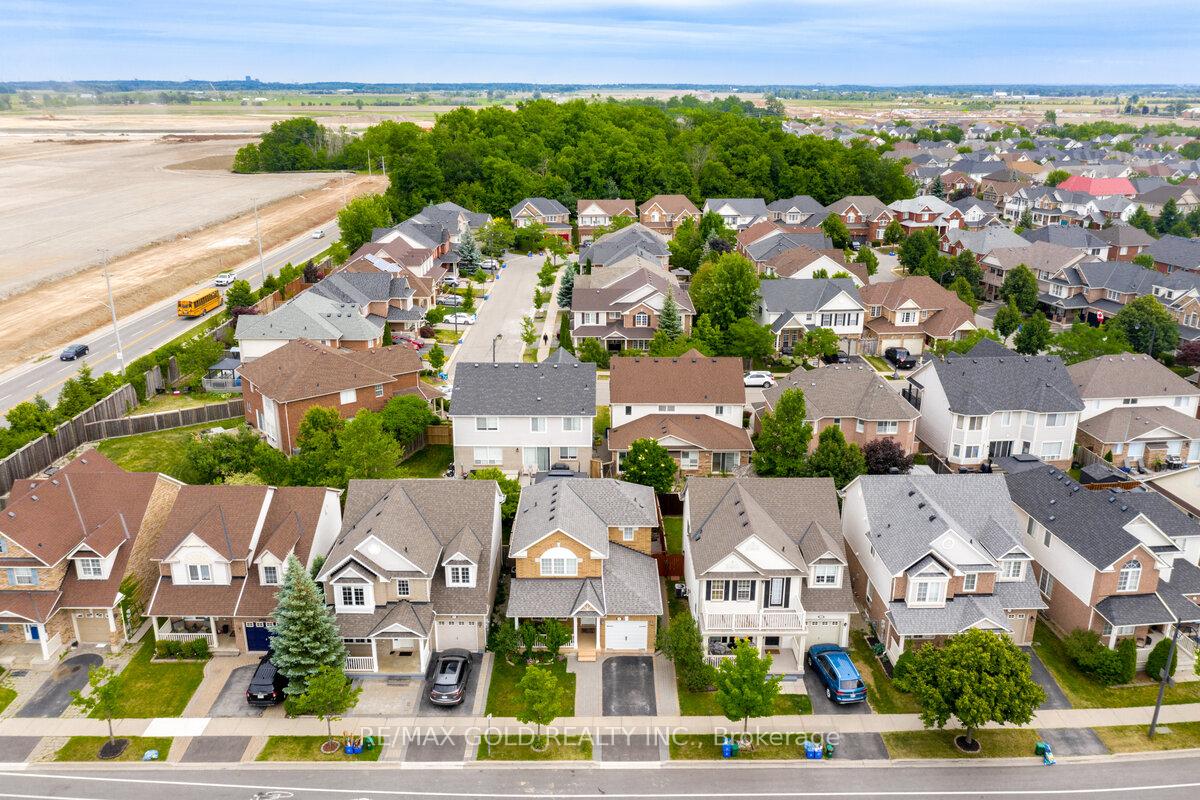 1666 Clark Boulevard, Milton, ON L9T 5Z5