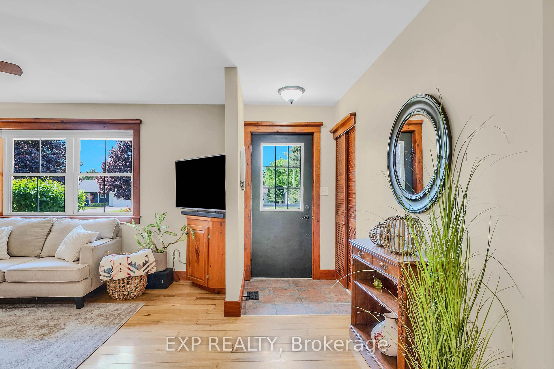 29 McClellan Road, Caledon — photo 3 of 5