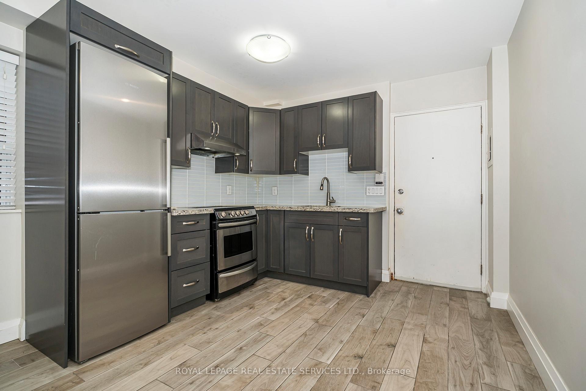 2637 Keele Street 2, Toronto W04 — photo 5 of 5