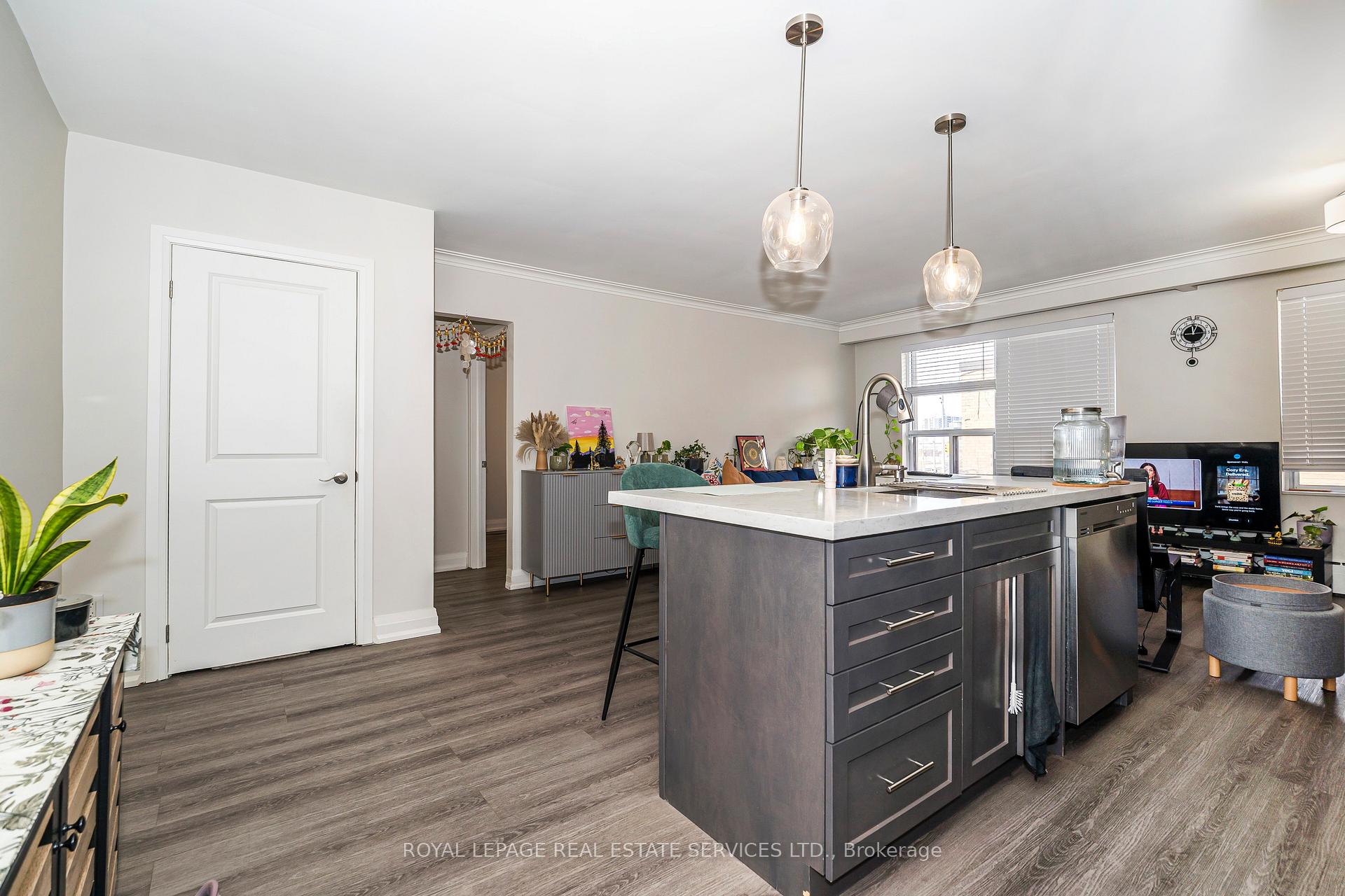 2637 Keele Street E 9, Toronto W04 — photo 2 of 5