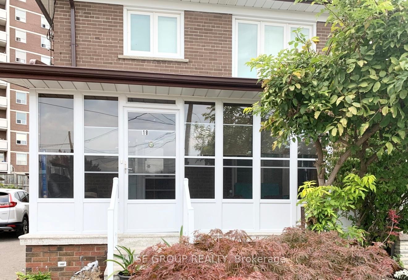 18 Sonnet Court Bsmt, Toronto W04, ON M6L 1J6 — Toronto W04, Ontario