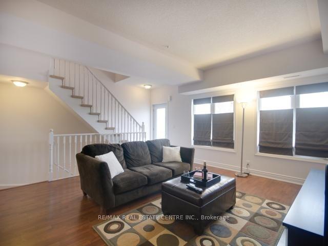 5 Richgrove Drive E 208, Toronto W09 — photo 3 of 5
