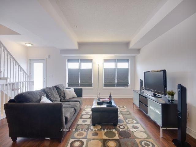 5 Richgrove Drive E 208, Toronto W09 — photo 4 of 5