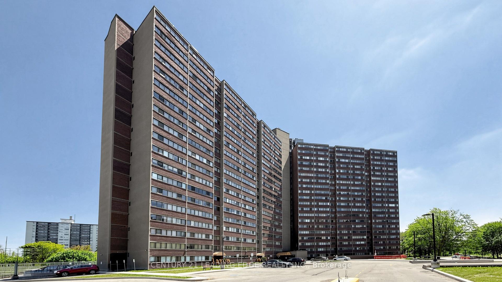 11 Wincott Dr Drive 914, Toronto W09, ON M9R 2R9 — Toronto W09, Ontario
