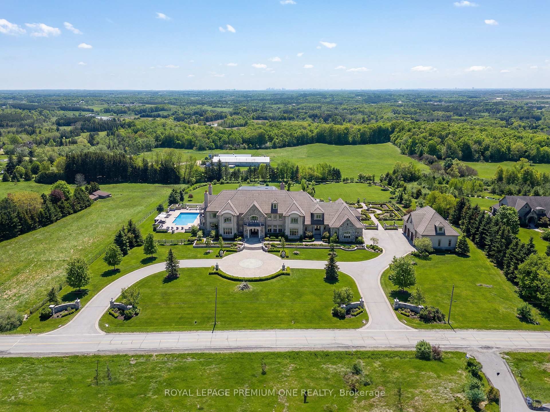 10375 Old Church Road, Caledon — photo 4 of 5
