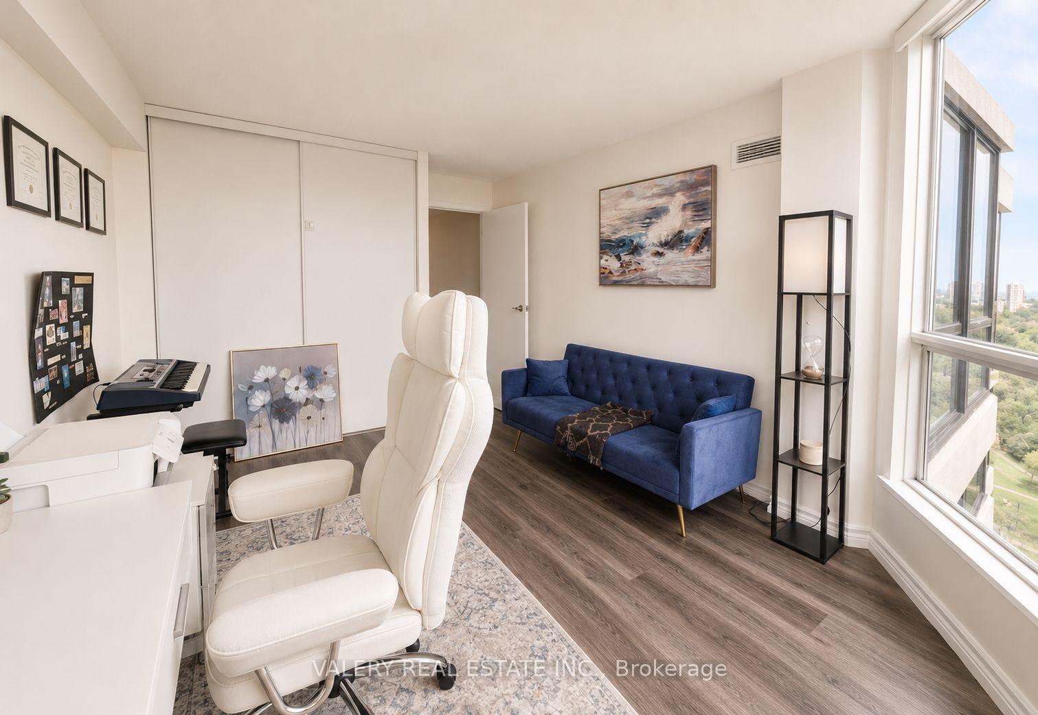 5 Rowntree Rd Road 1415, Toronto W10 — photo 4 of 5