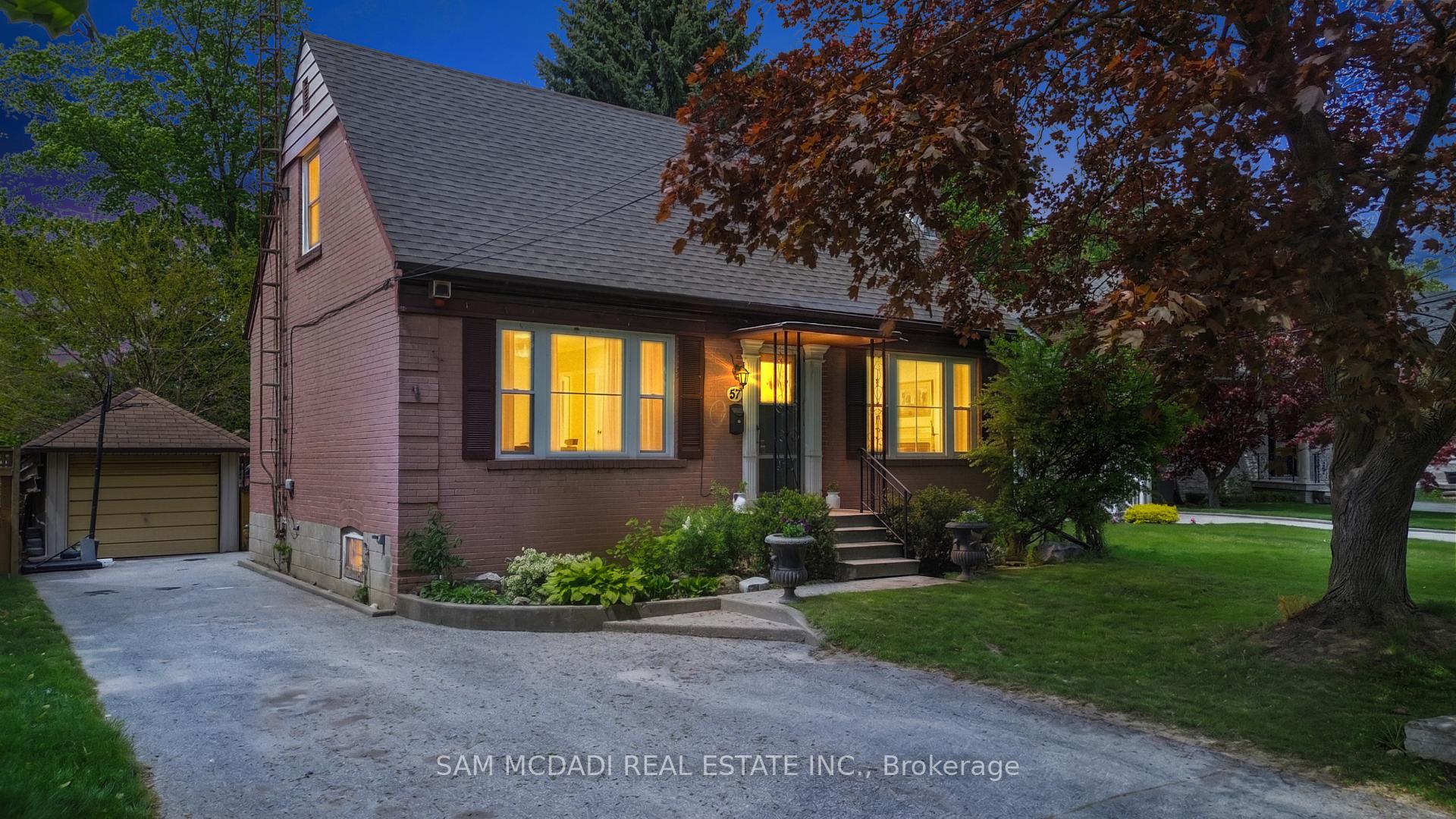 57 Westglen Crescent, Toronto W08, ON M9B 4R2