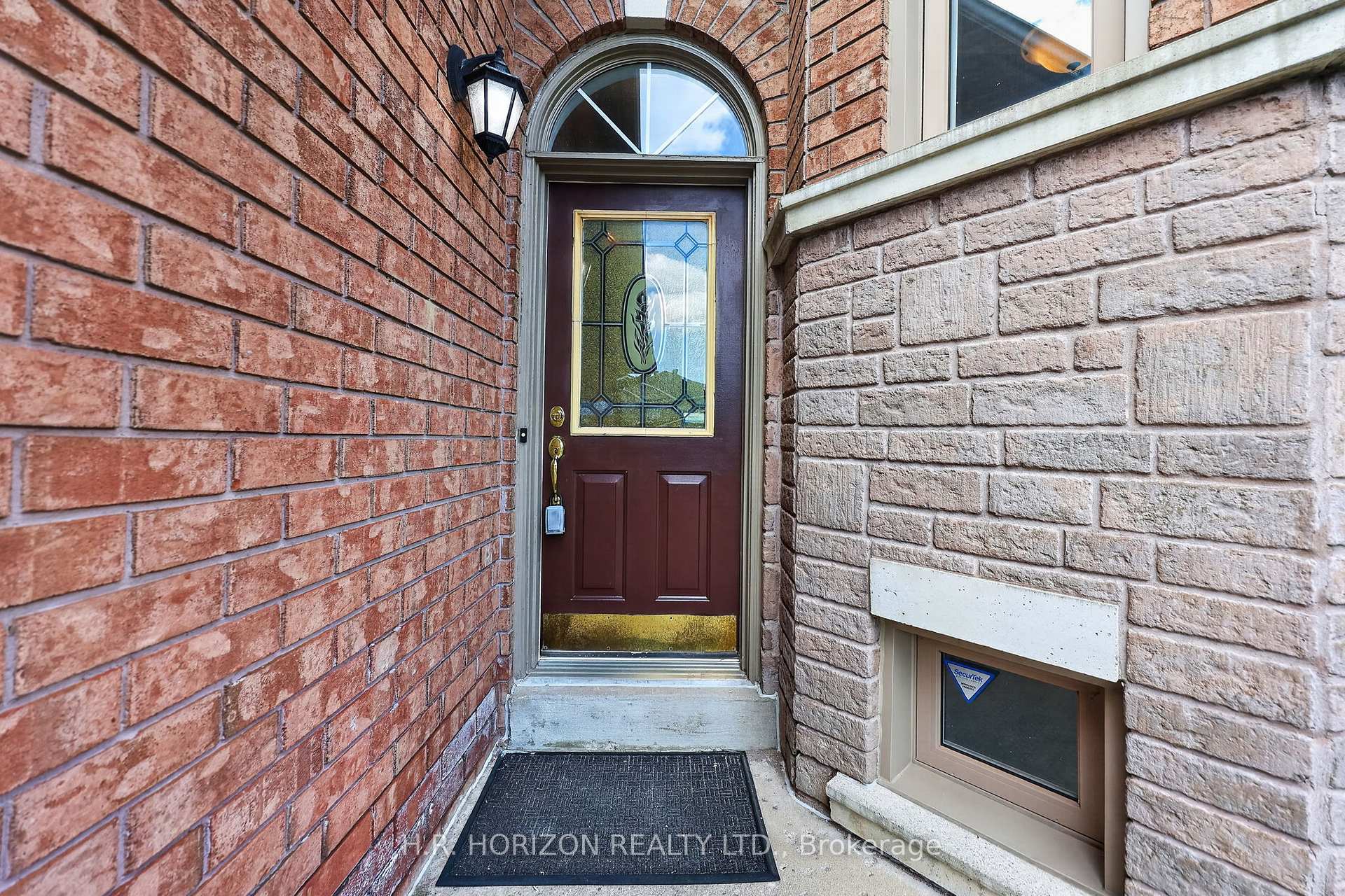 8 Schaefer Place, Caledon — photo 4 of 5