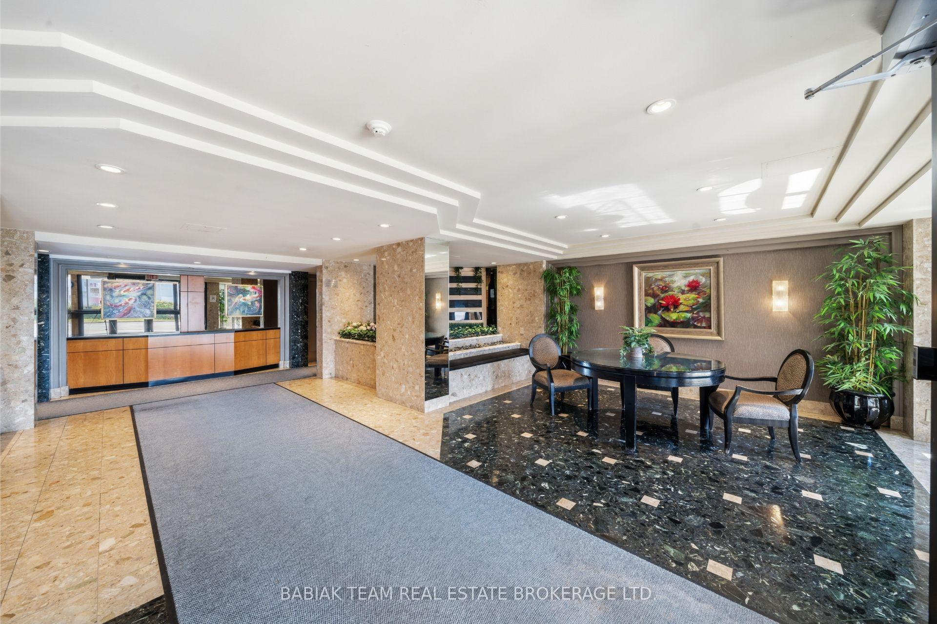 6 Humberline Drive 202, Toronto W10 — photo 4 of 5