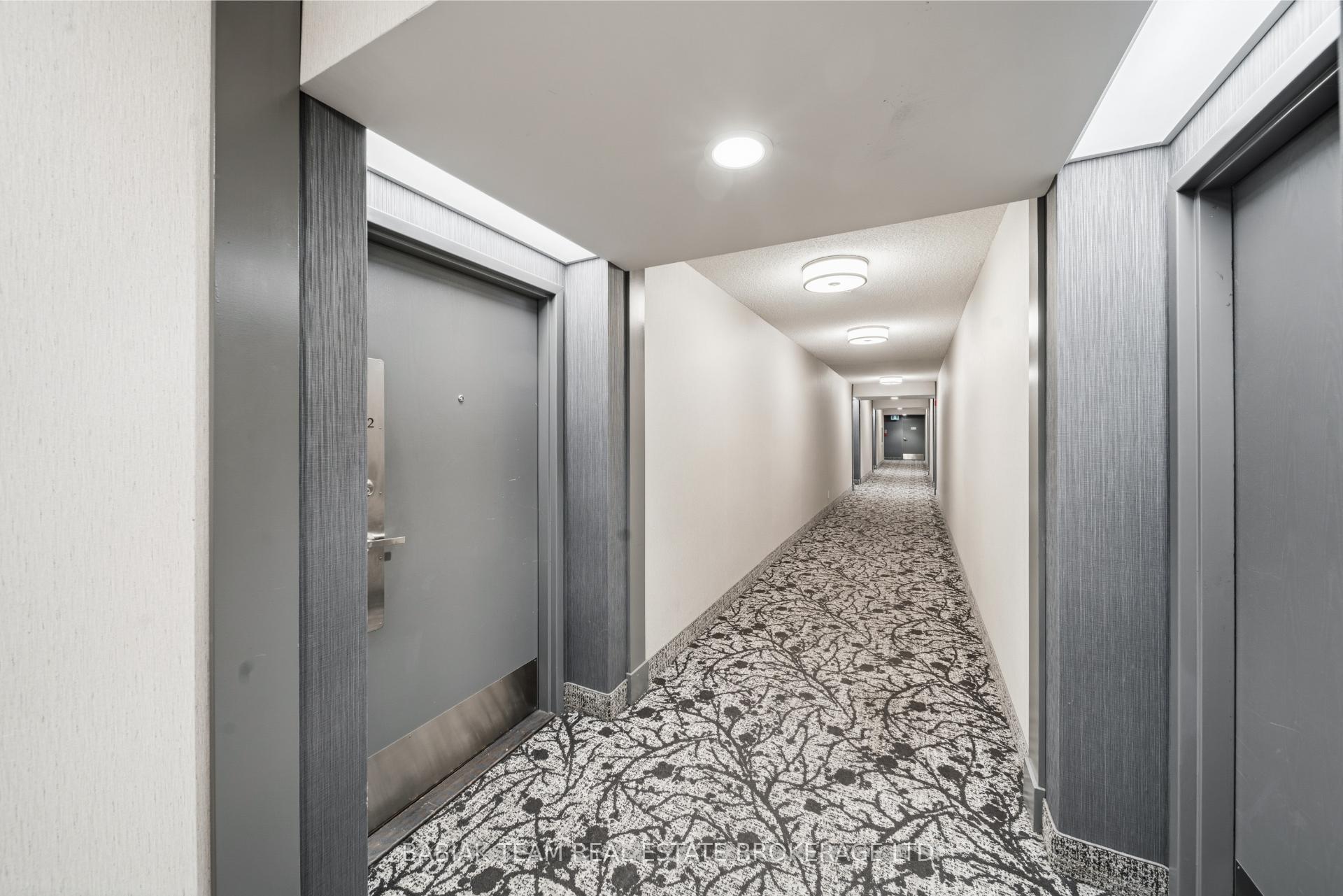 6 Humberline Drive 202, Toronto W10 — photo 5 of 5