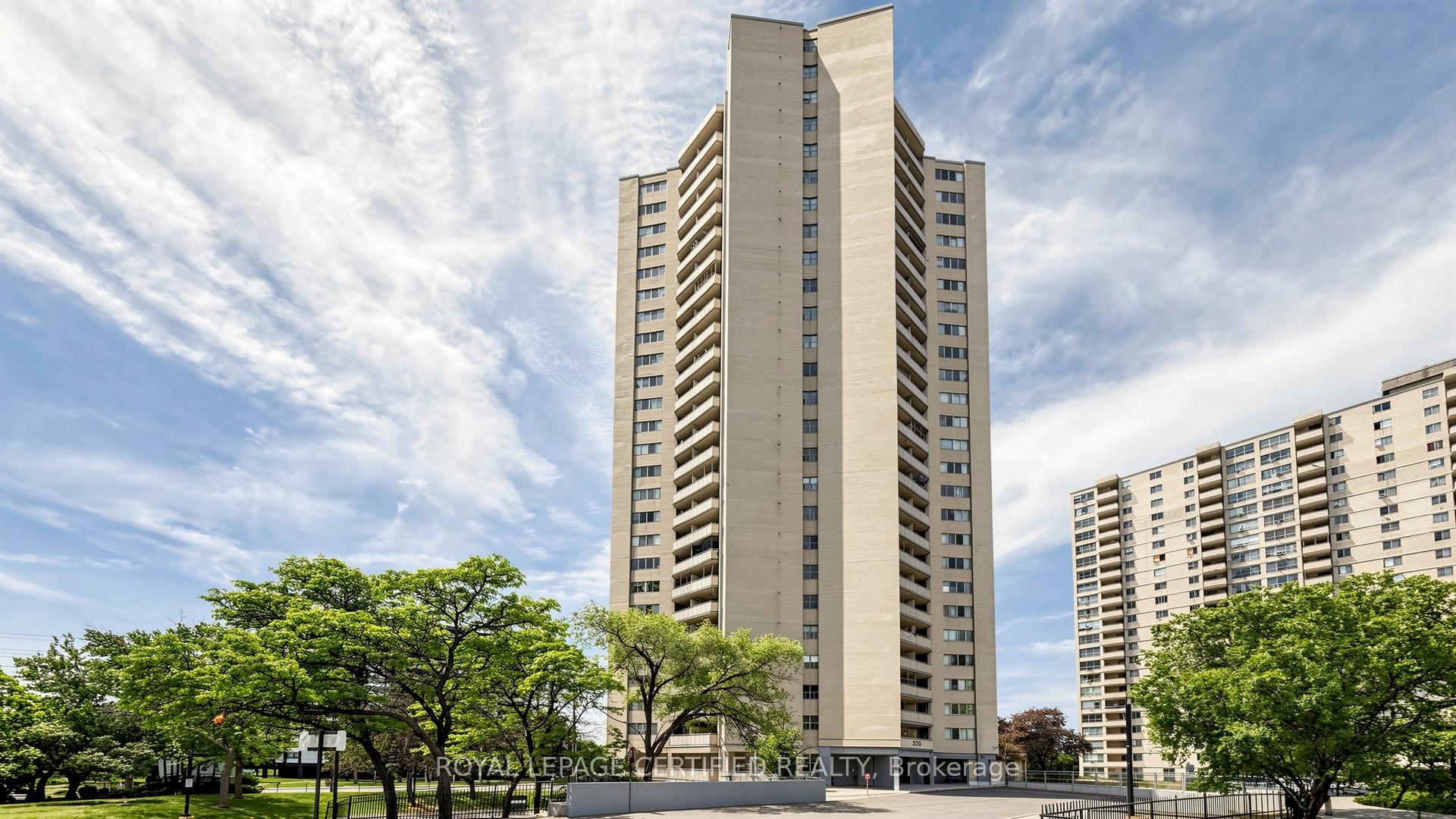 330 Dixon Road 1903, Toronto W09 — photo 2 of 5