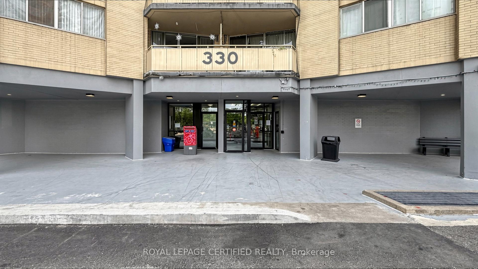 330 Dixon Road 1903, Toronto W09 — photo 3 of 5