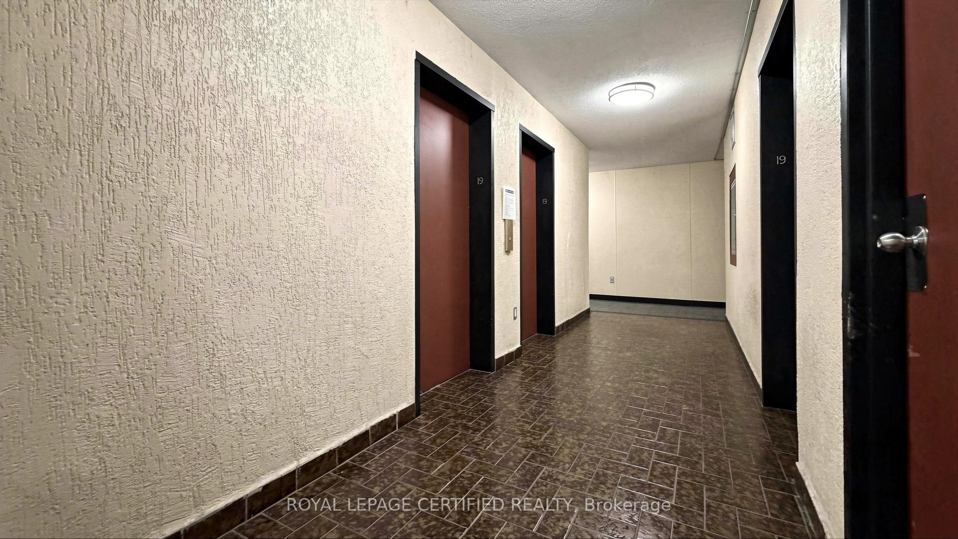 330 Dixon Road 1903, Toronto W09 — photo 4 of 5