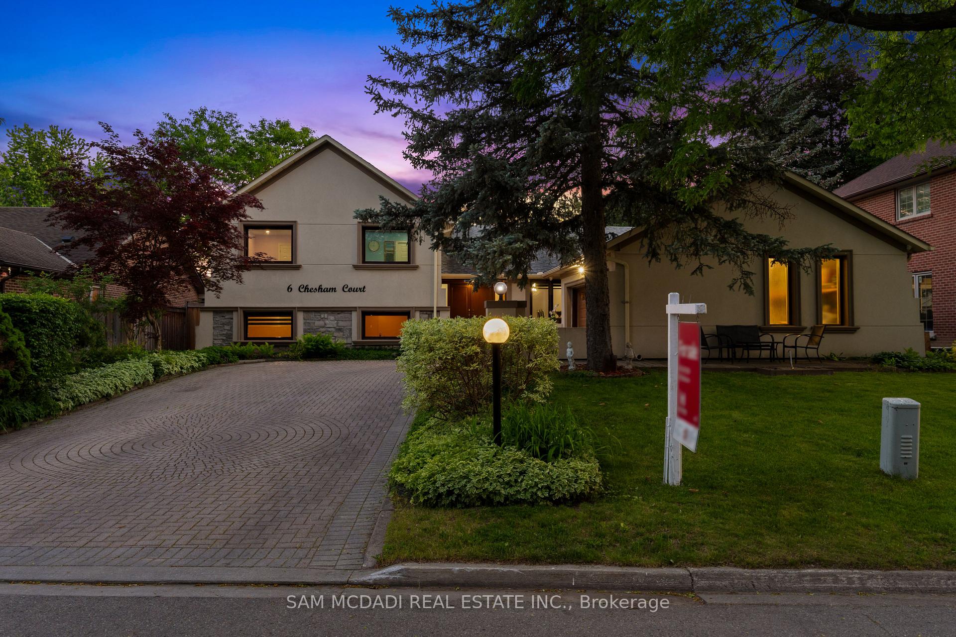 6 Chesham Court, Brampton, ON L6Z 1V6