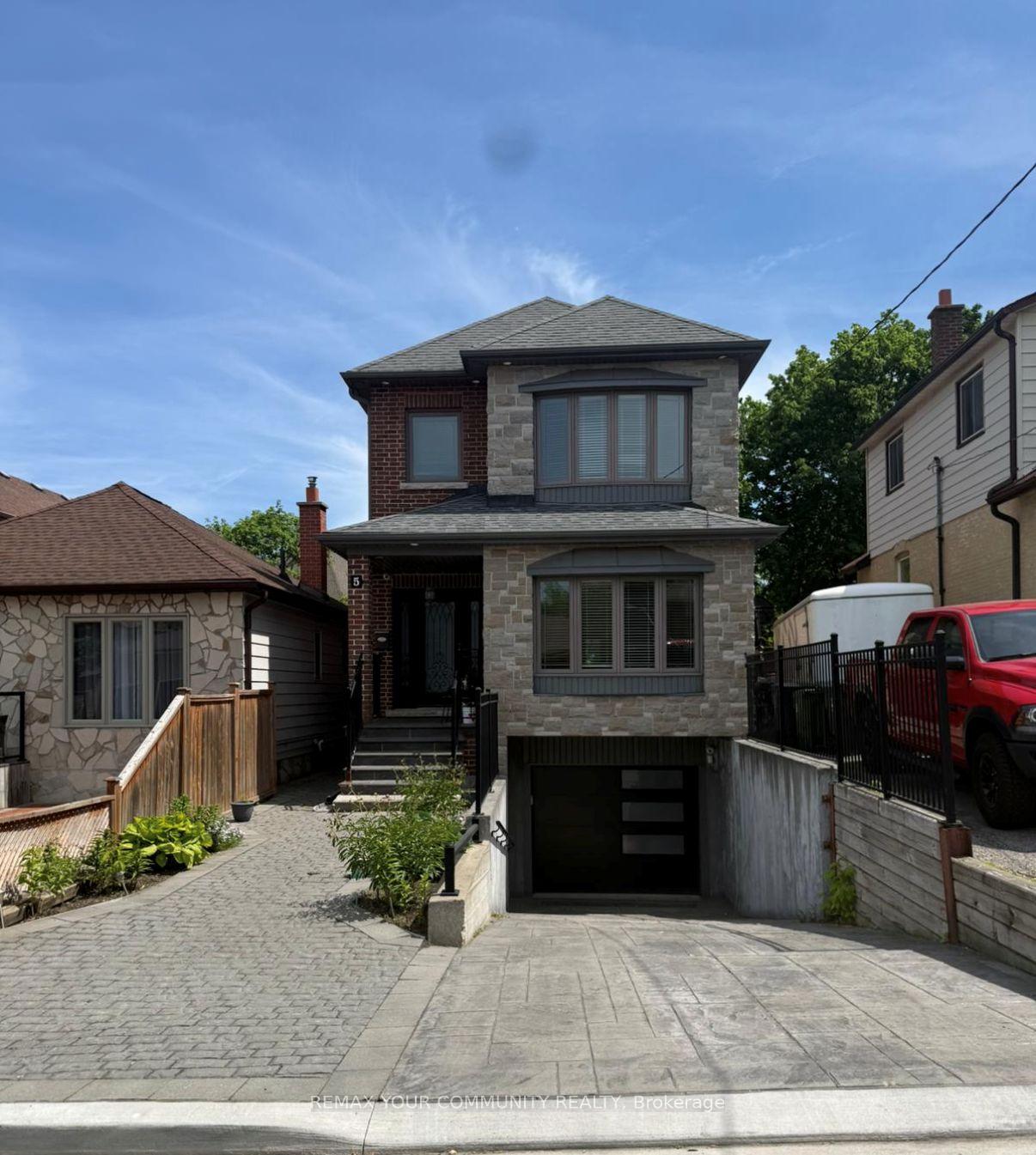 5 Raymore Drive Lower, Toronto W09, ON M9P 1W6 — Toronto W09, Ontario