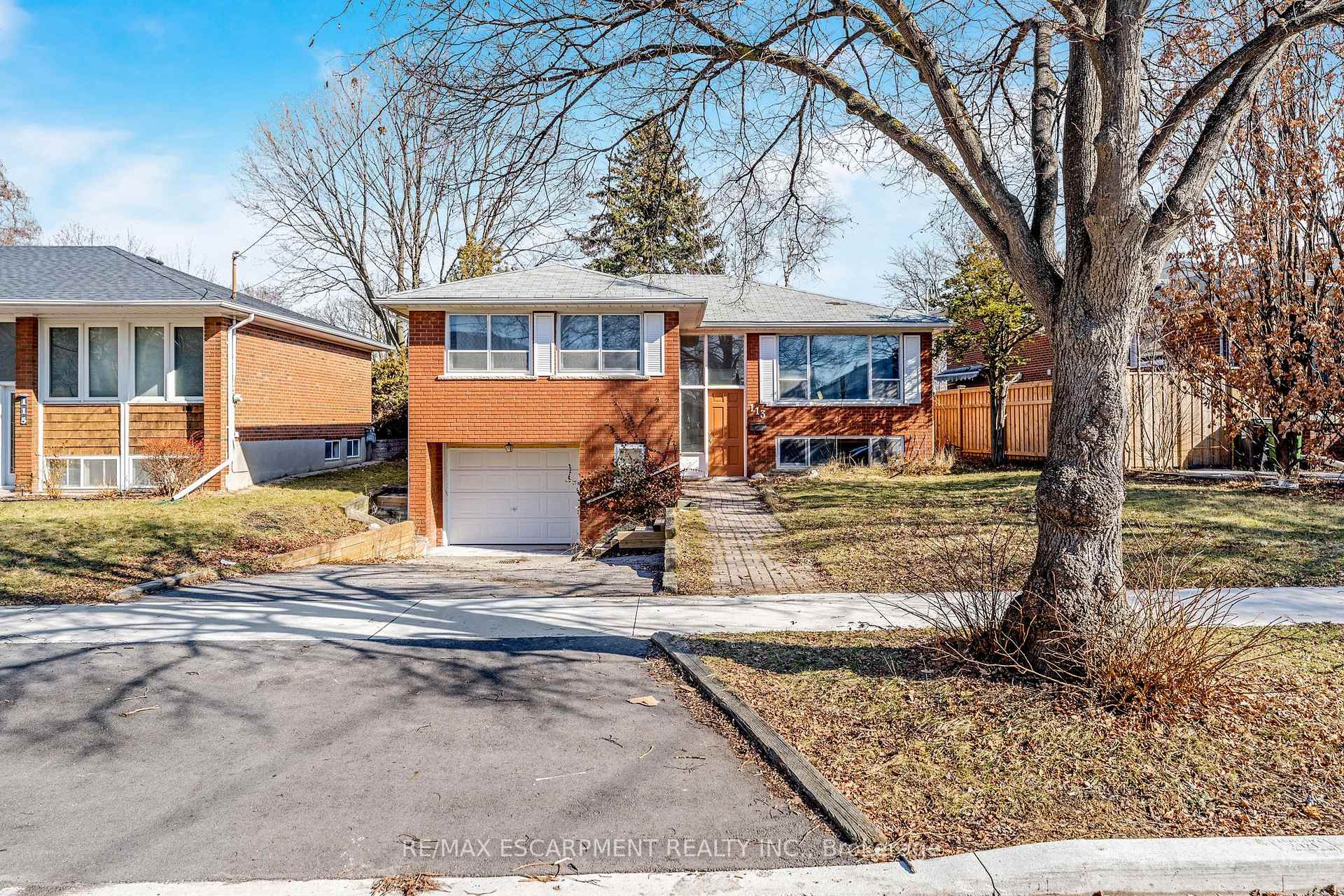113 Poynter Drive, Toronto W09, ON M9R 1L7 — Toronto W09, Ontario