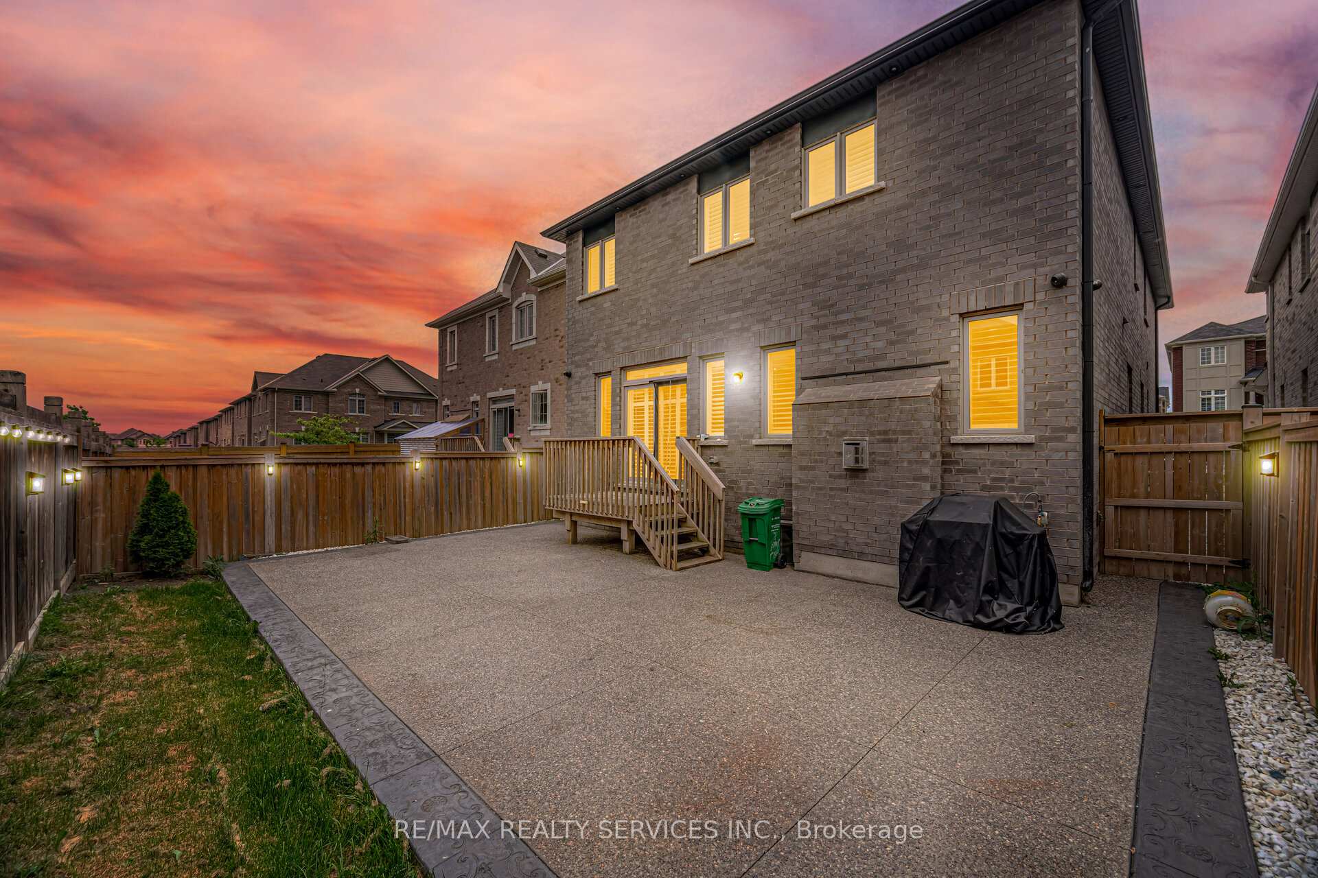 77 Deer Ridge Trail, Caledon — photo 3 of 5