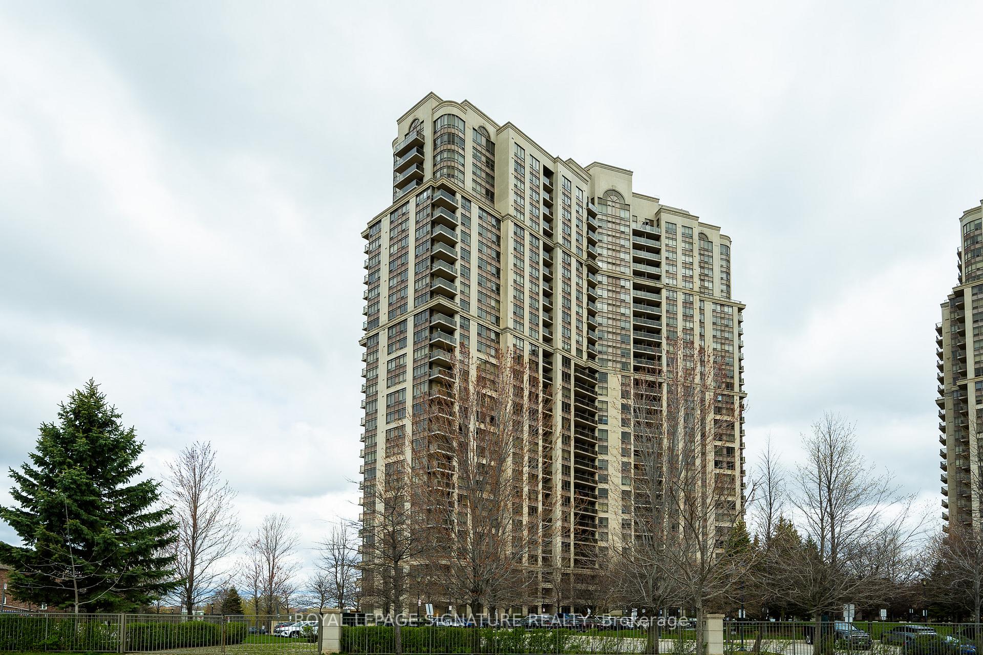 710 Humberwood Boulevard 2010, Toronto W10 — photo 3 of 5