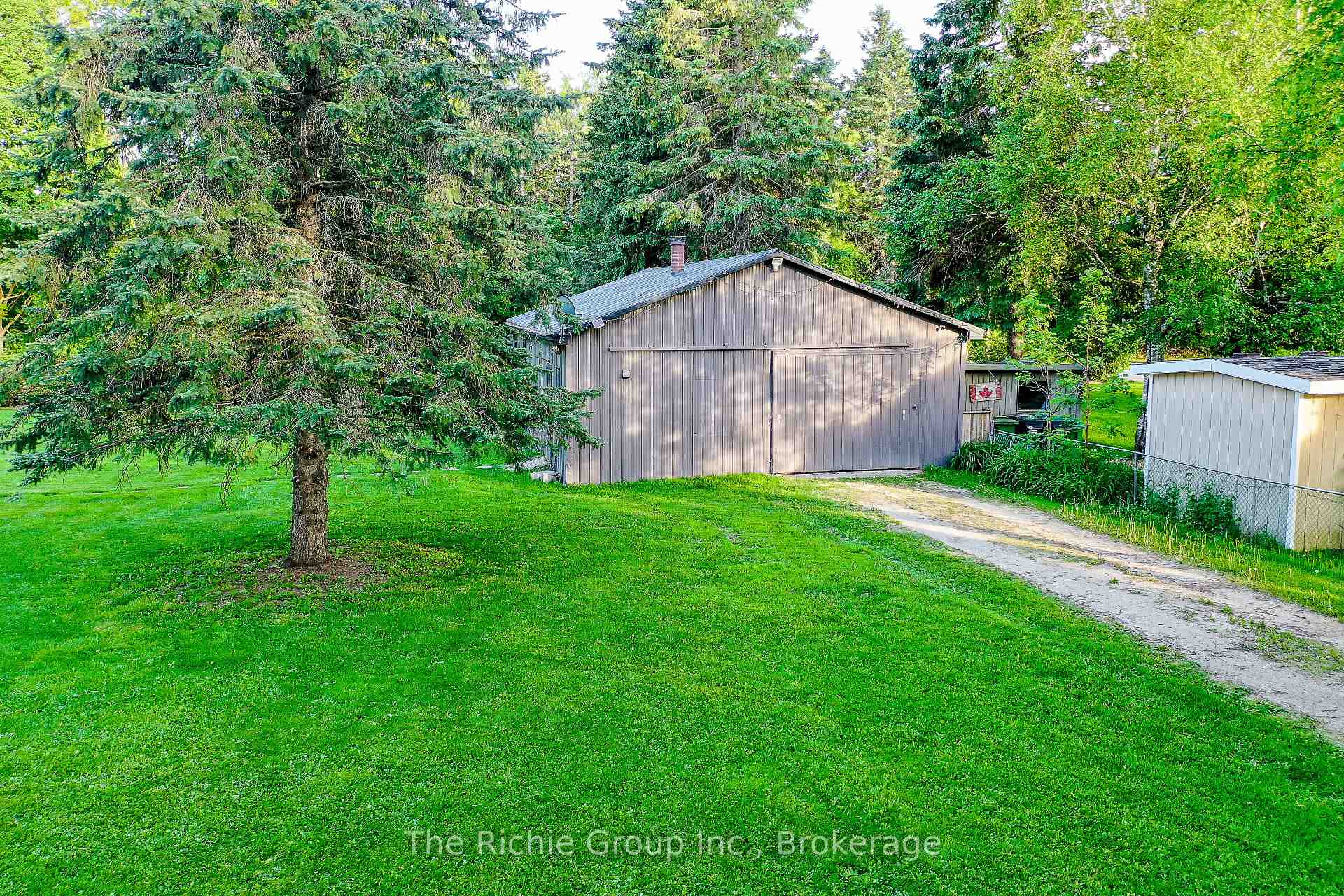 17 Travelled Road, Caledon — photo 2 of 5
