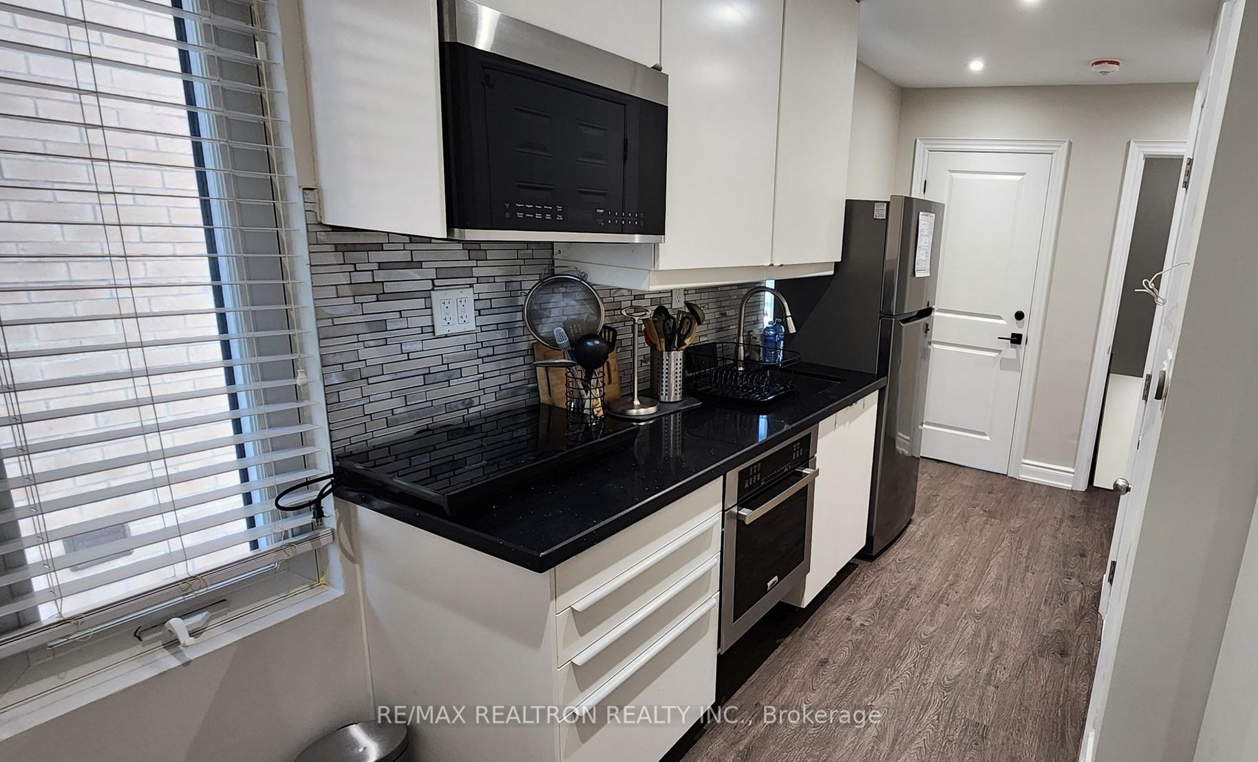 62 Pony Farm Drive, Toronto W09 — photo 2 of 5