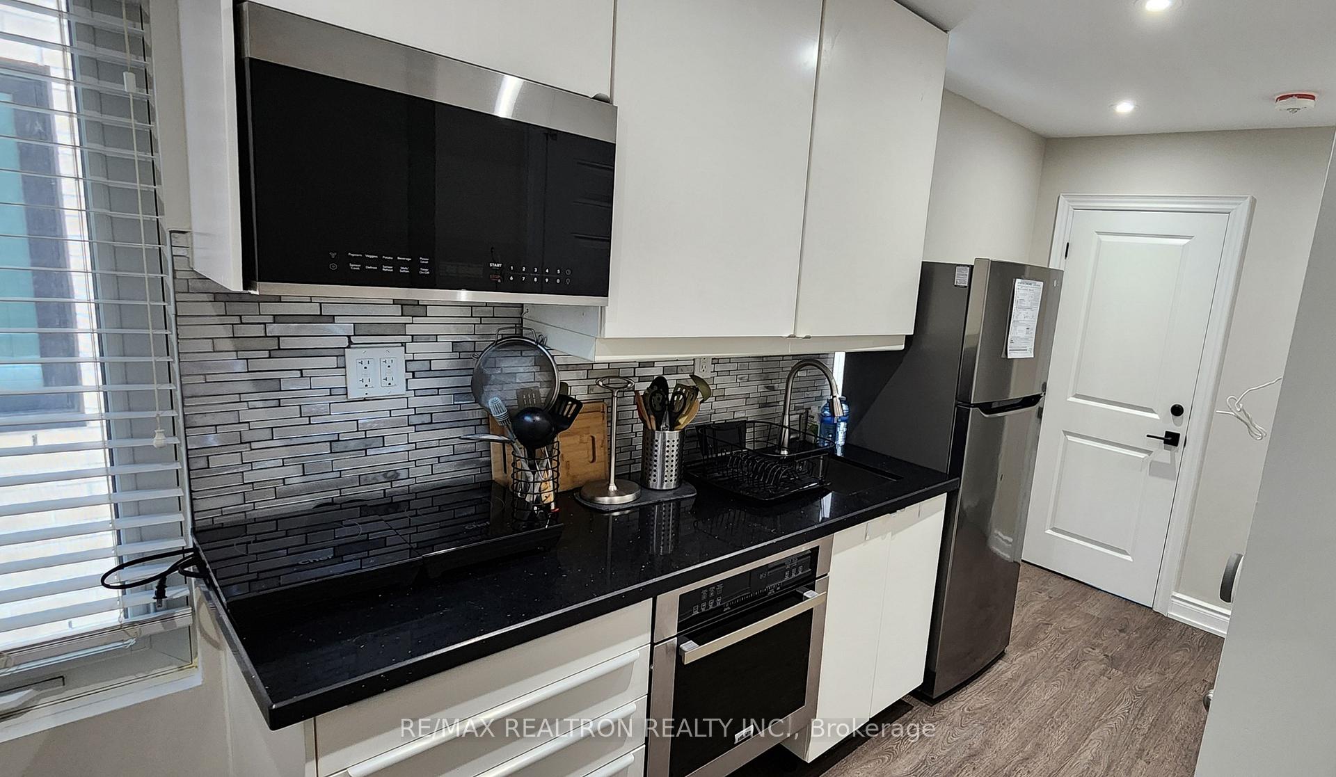 62 Pony Farm Drive, Toronto W09 — photo 3 of 5