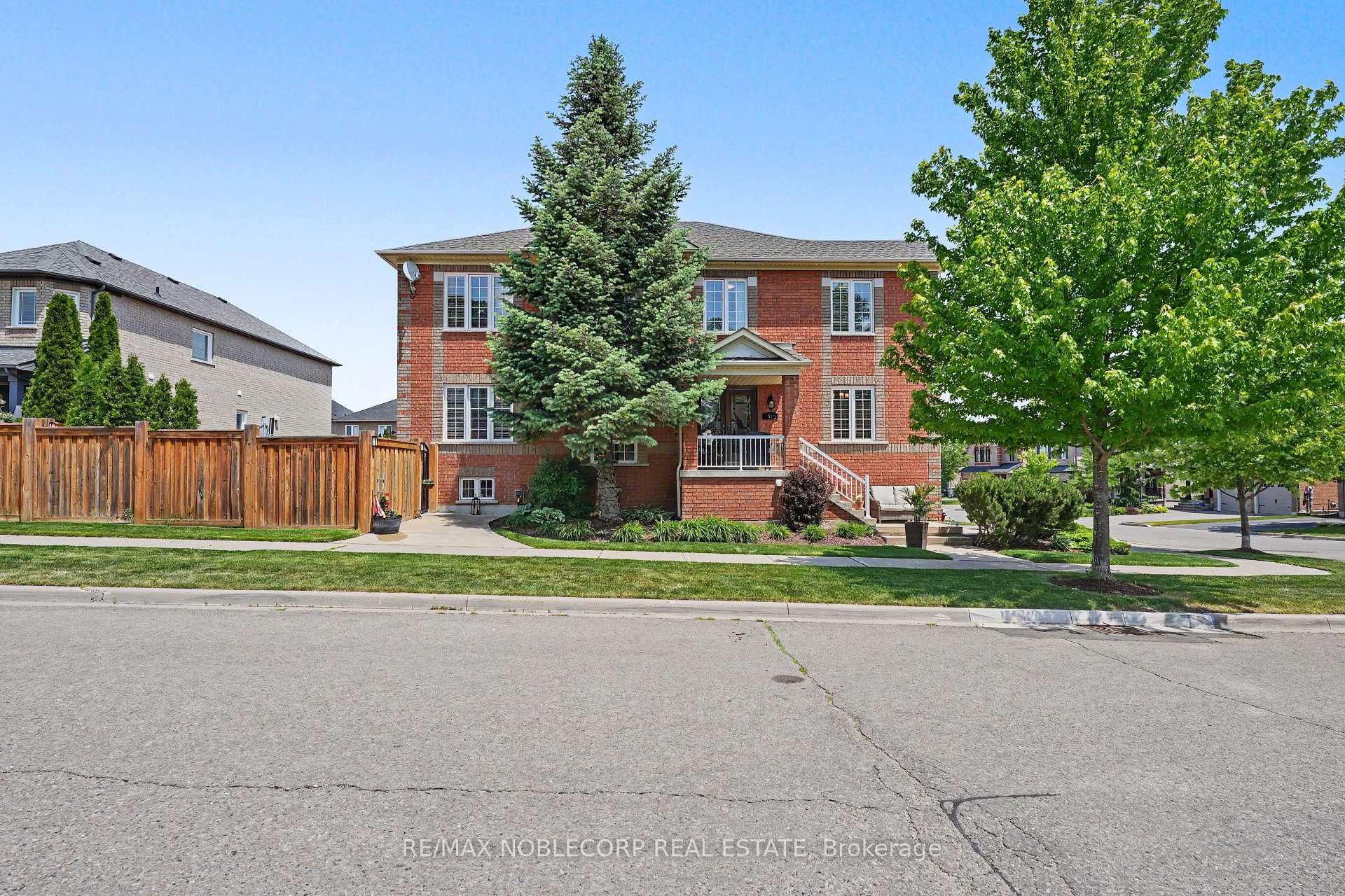 37 Christensen Avenue, Caledon — photo 3 of 5