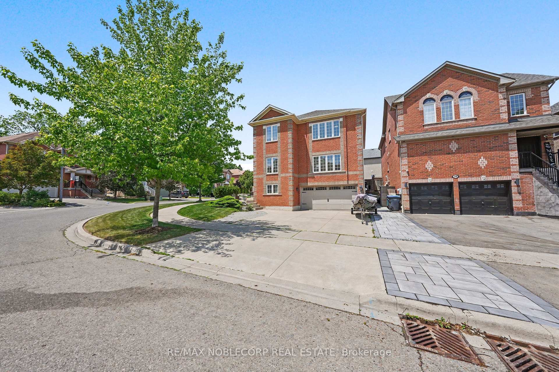 37 Christensen Avenue, Caledon — photo 4 of 5