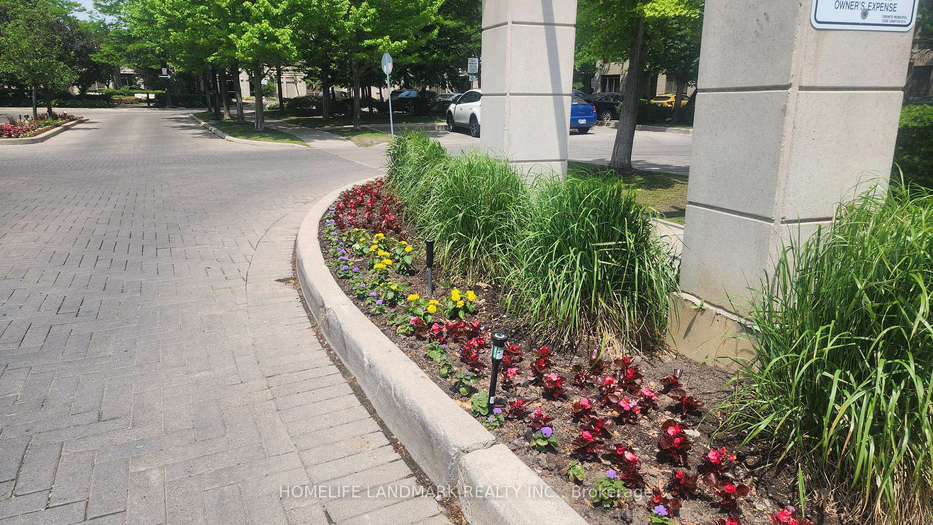 700 Humberwood Boulevard 2221, Toronto W10 — photo 5 of 5