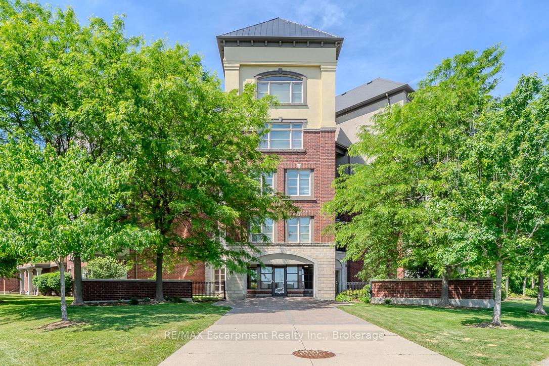 3070 ROTARY Way 226, Burlington, ON L7M 0H1
