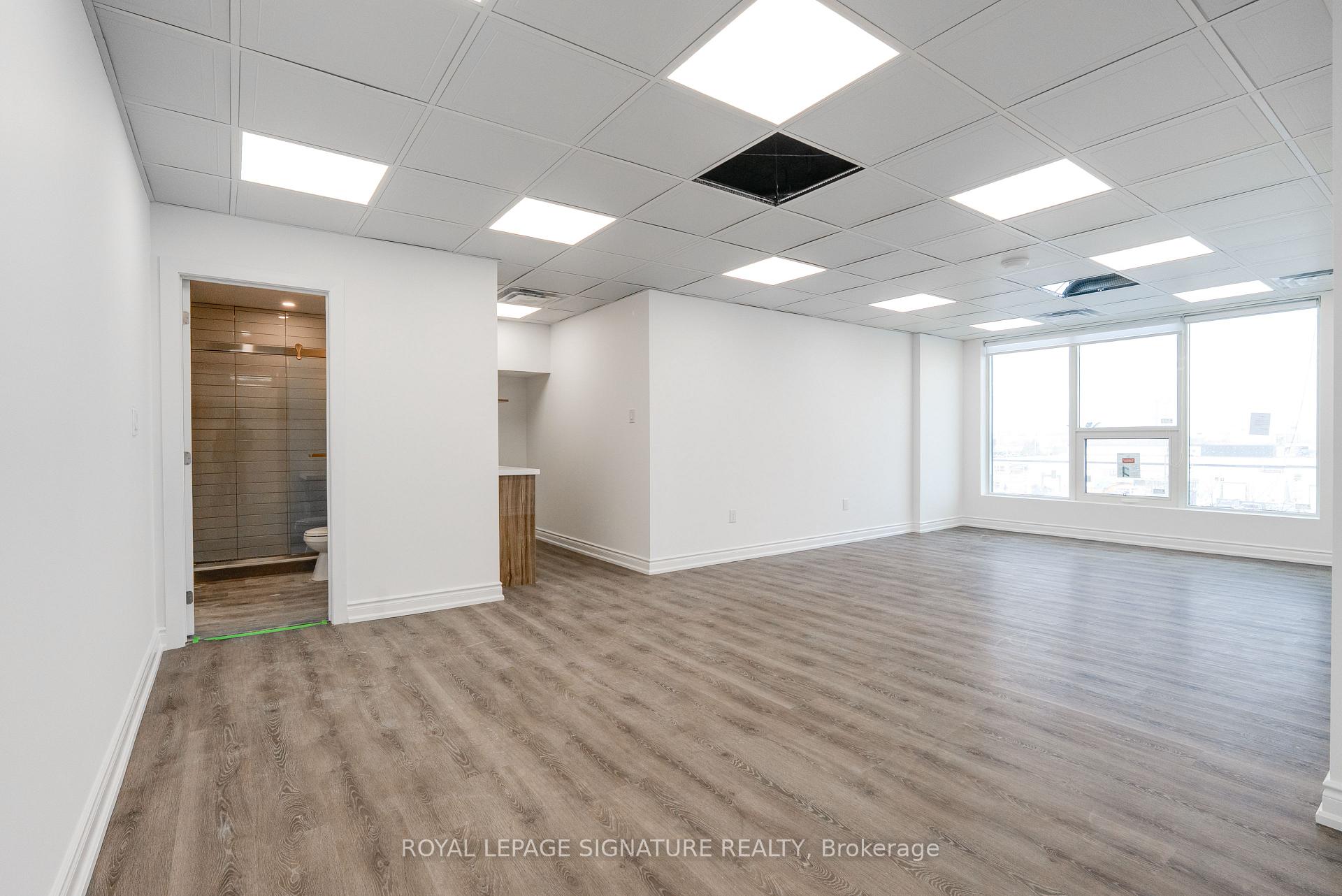 600 Dixon Road 224, Toronto W10 — photo 3 of 5