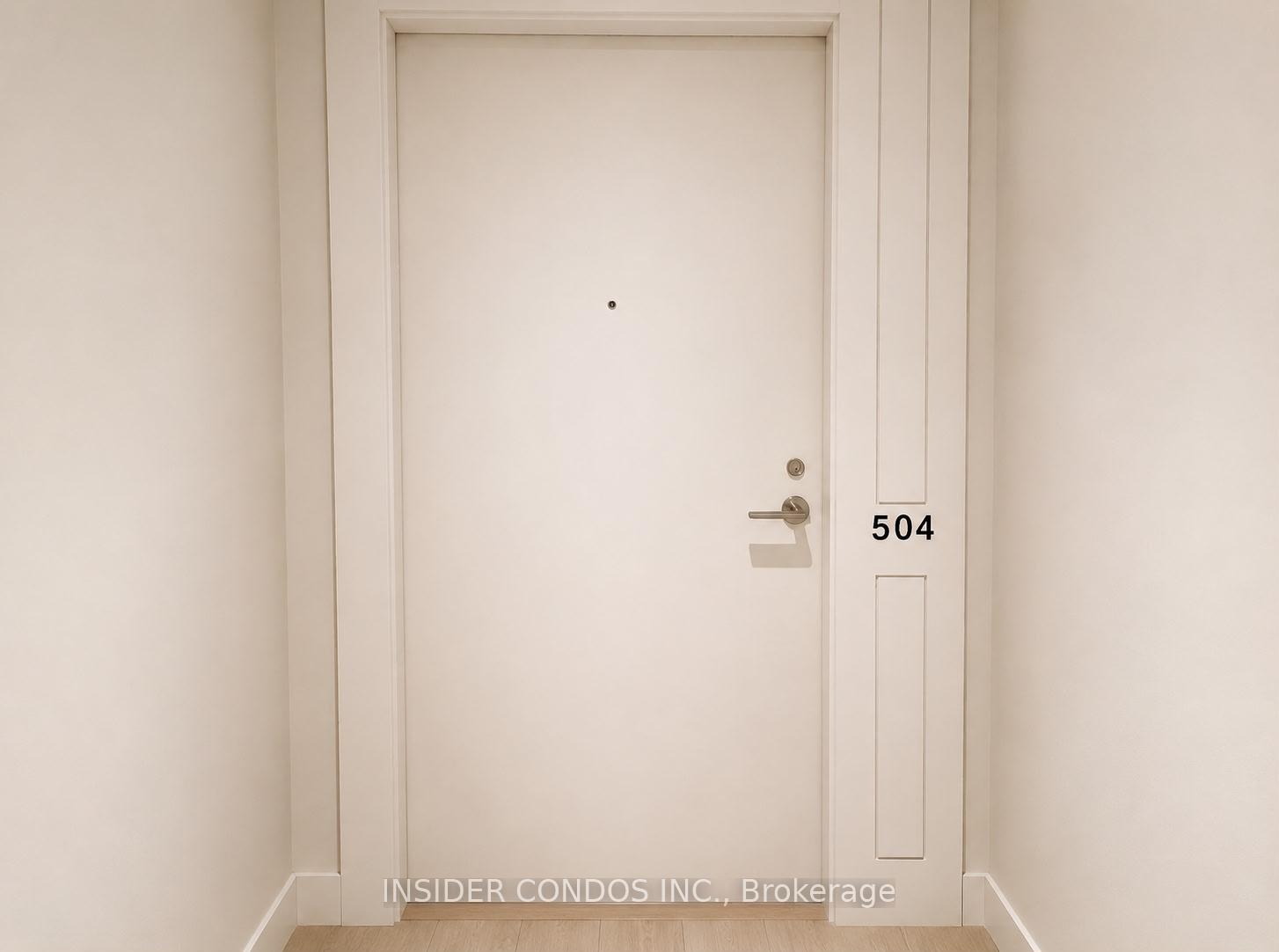 4010 Eglinton Avenue W 504, Toronto W09 — photo 2 of 5
