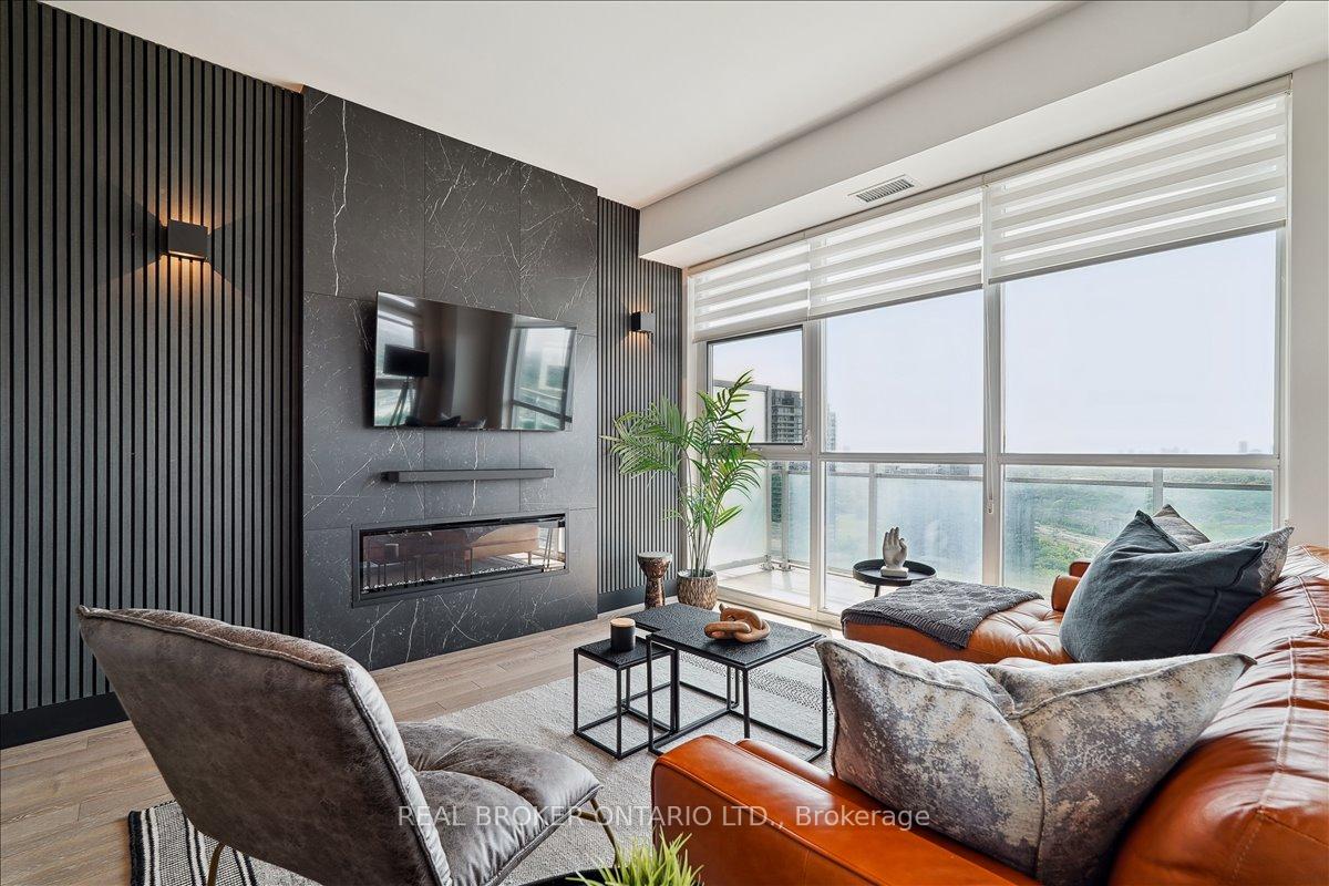 33 Shore Breeze Drive 3704, Toronto W06, ON M8V 0G1