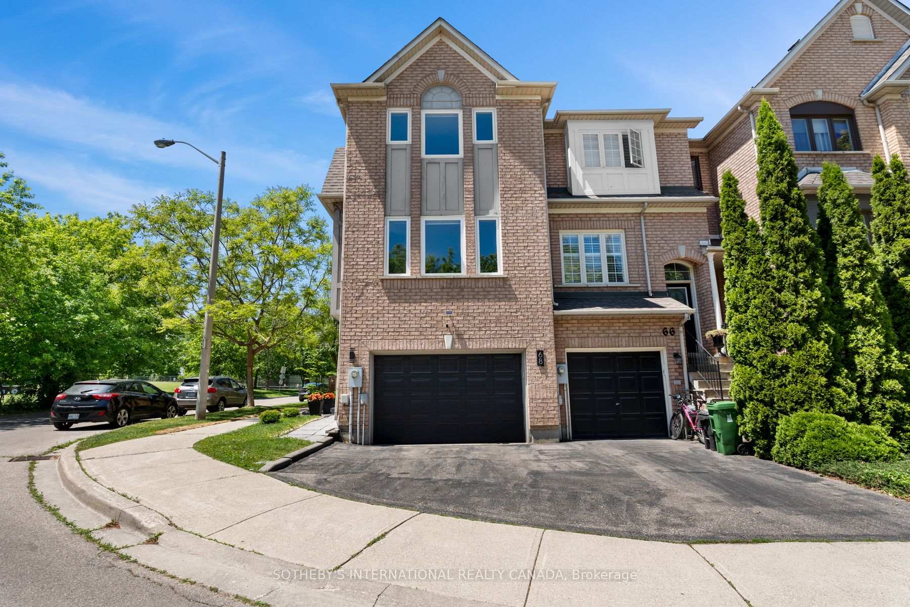 68 Harbourview Crescent, Toronto W06, ON M8V 4B1
