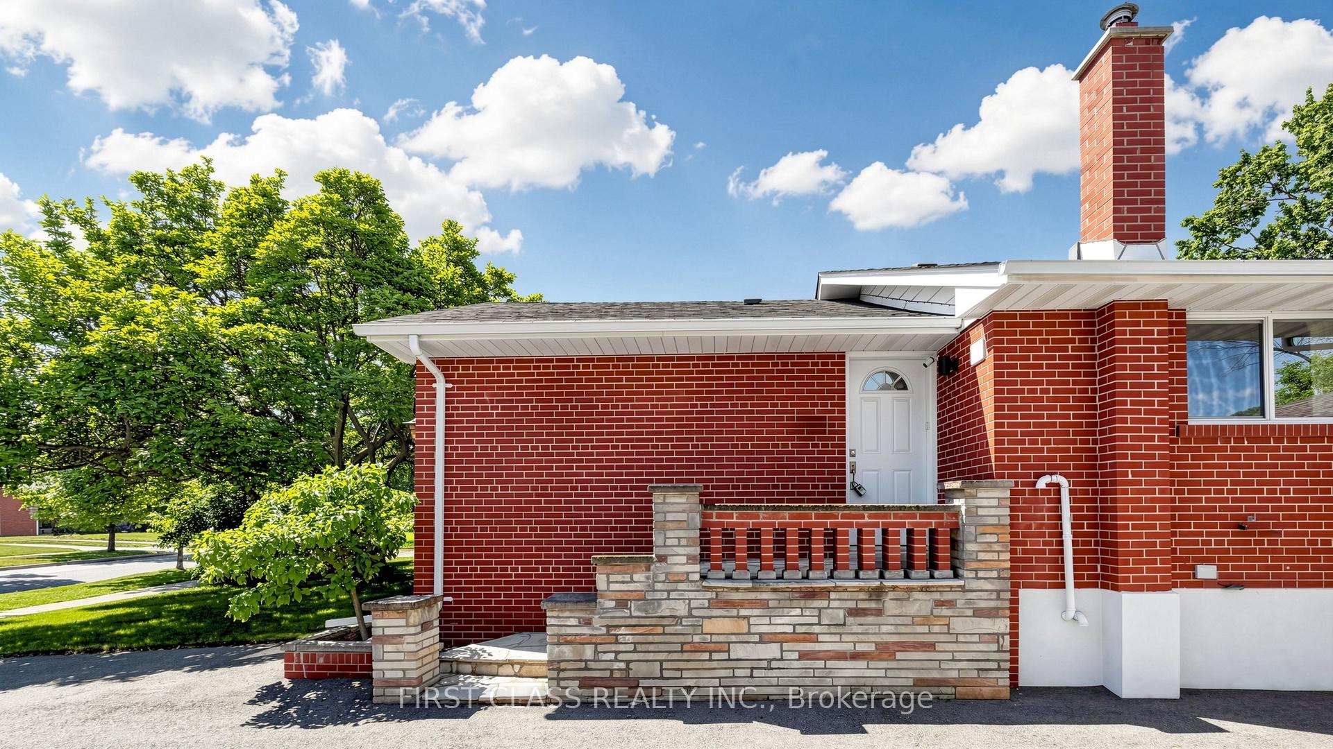 20 Brampton Road, Toronto W09 — photo 5 of 5