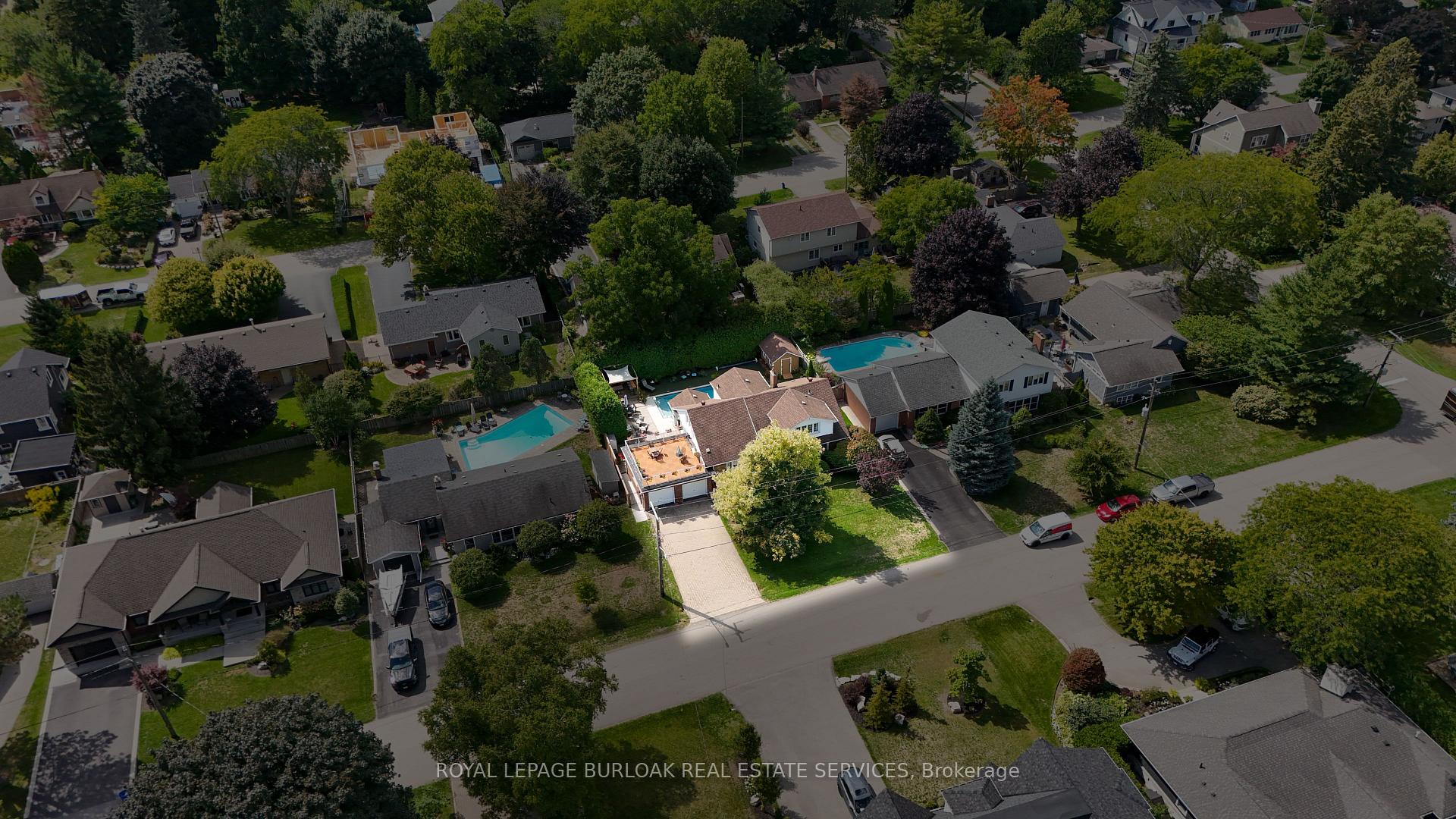 912 Boothman Avenue, Burlington, ON L7T 1P4