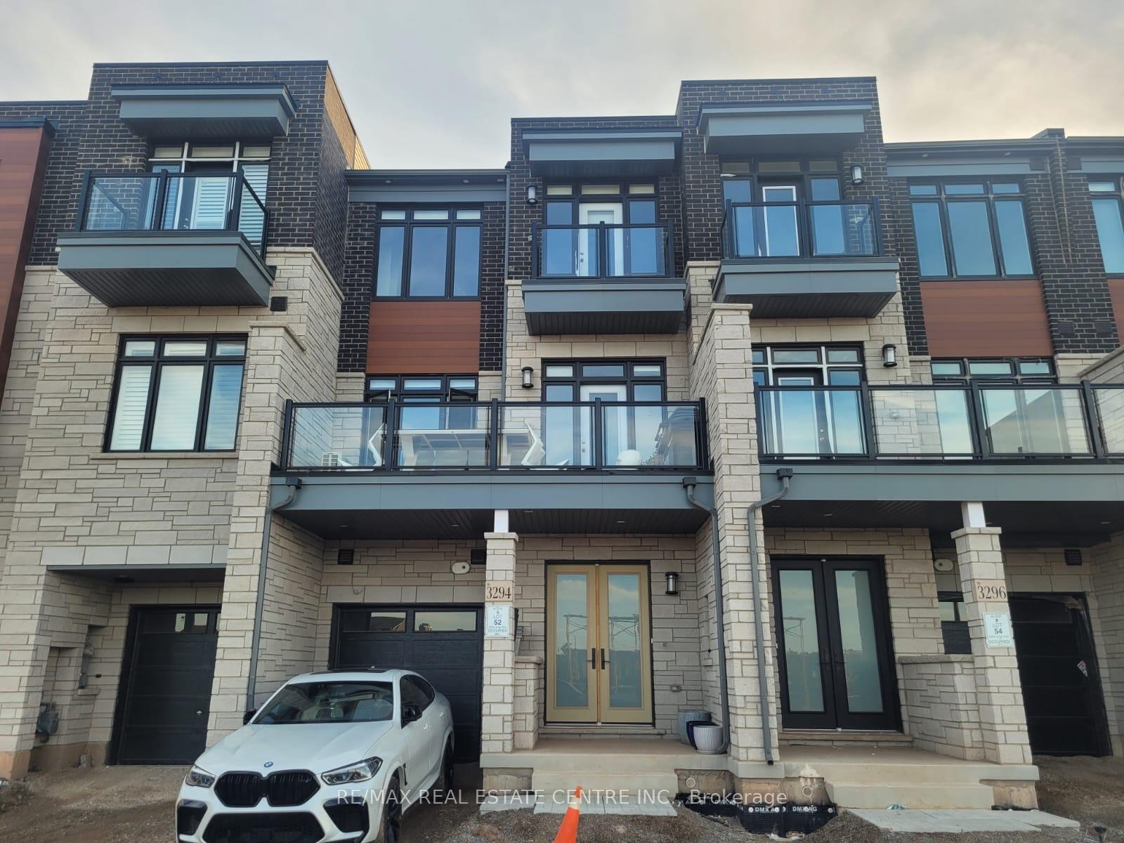 3294 umar Avenue, Oakville, ON L6M 4K1