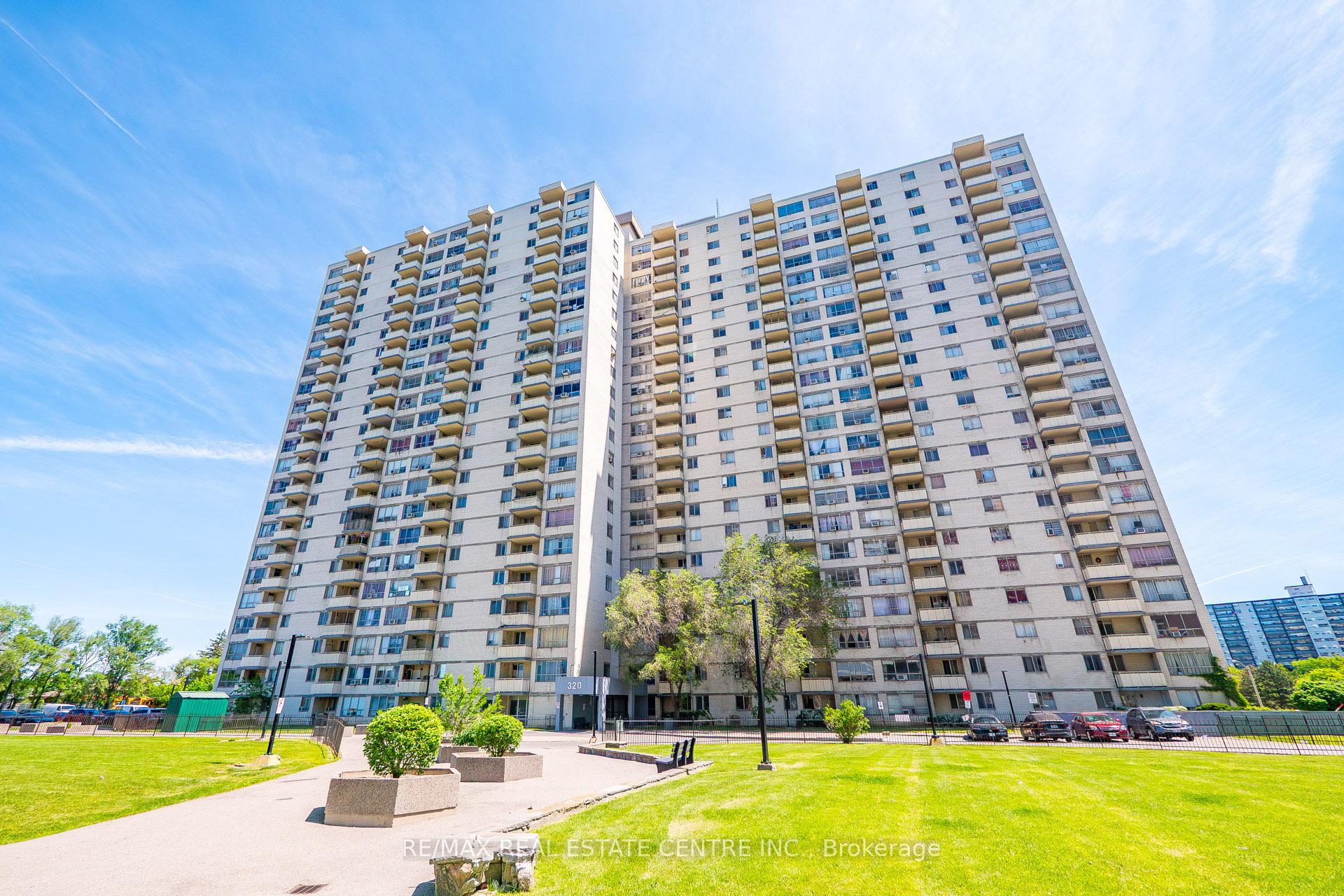 320 Dixon Road 1708, Toronto W09, ON M9R 1S8 — Toronto W09, Ontario