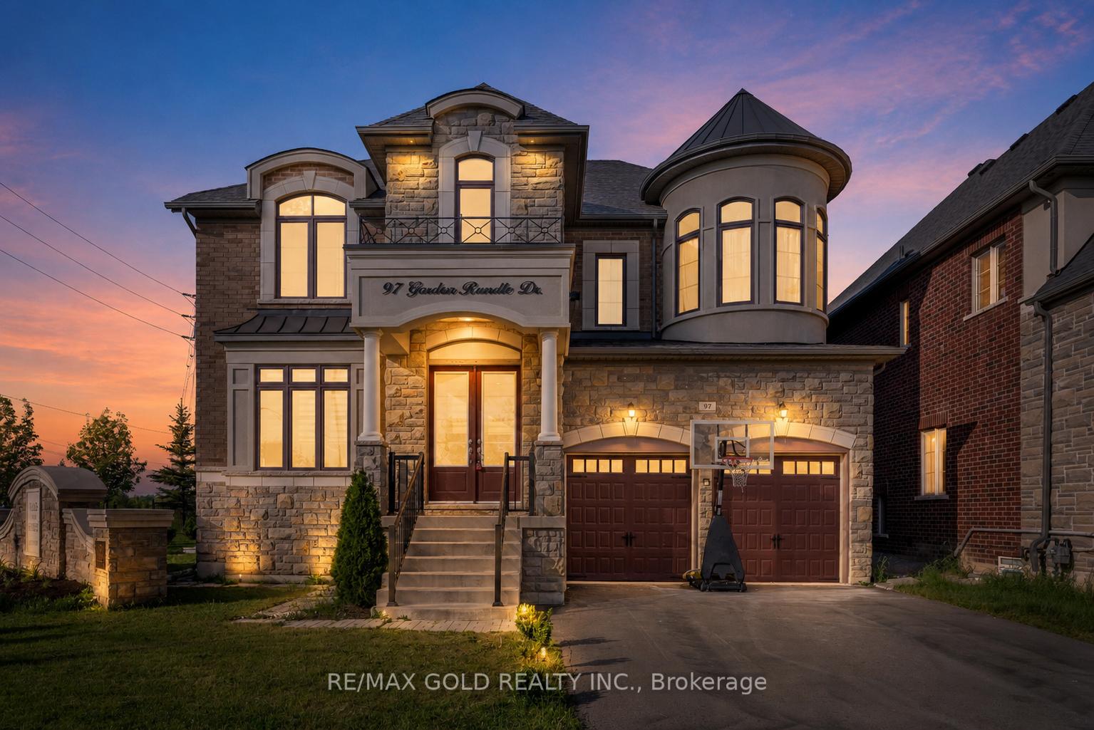 97 Gordon Randle Drive, Brampton, ON L6P 4H6