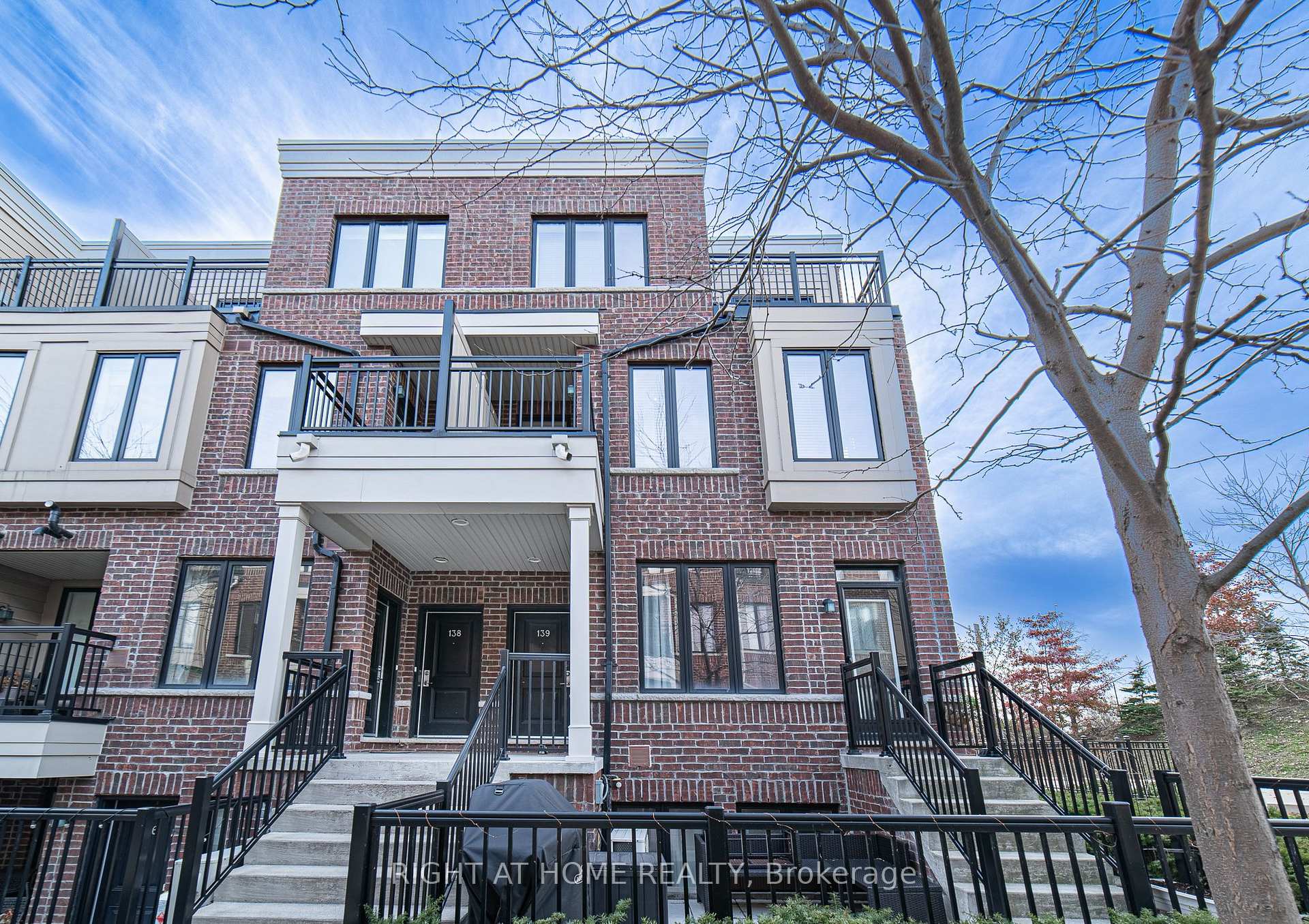 50 Carnation Avenue 139, Toronto W06, ON M8V 0B8